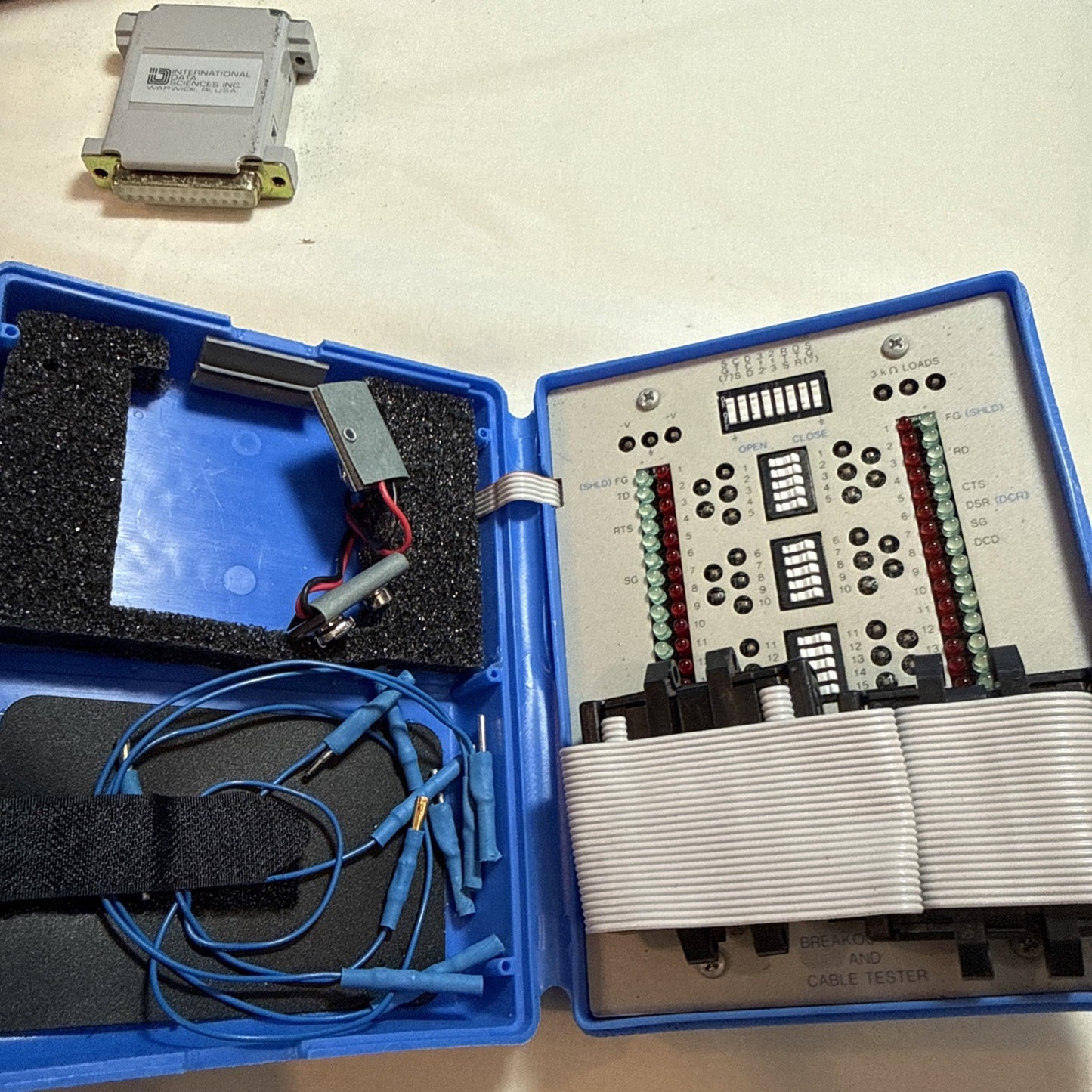 Vintage IDS Blue Box 100 RS-232 Breakout Box Diagnostic Tester DB25 Siemon Case