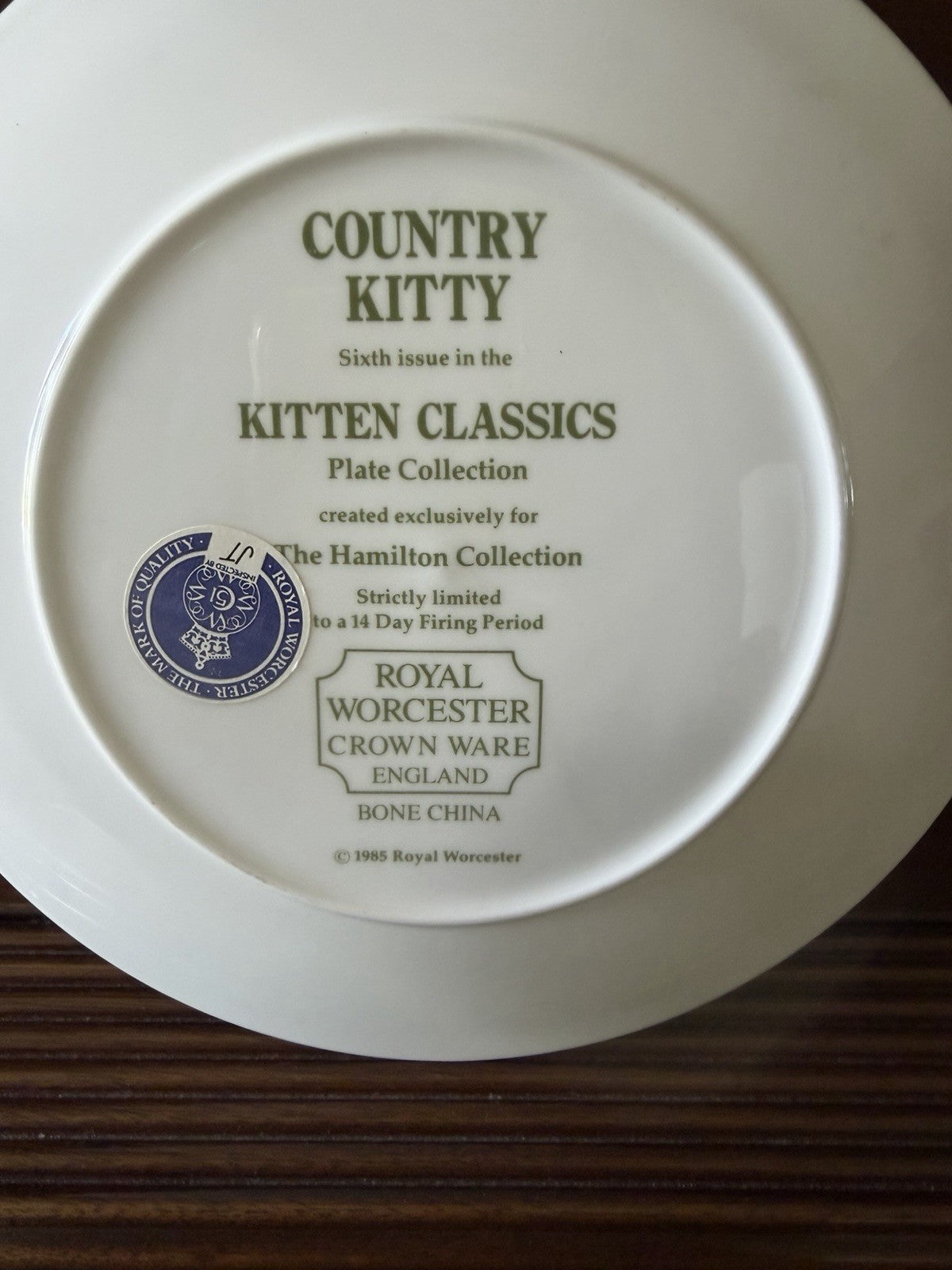 Royal Worcester Country Kitty 1985 Kitten Classics 6th Issue Collector Plate Cat