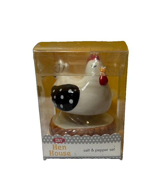 BW Hen House Ceramic Chicken Nest Salt Pepper Shakers Set New In Box Farmhouse