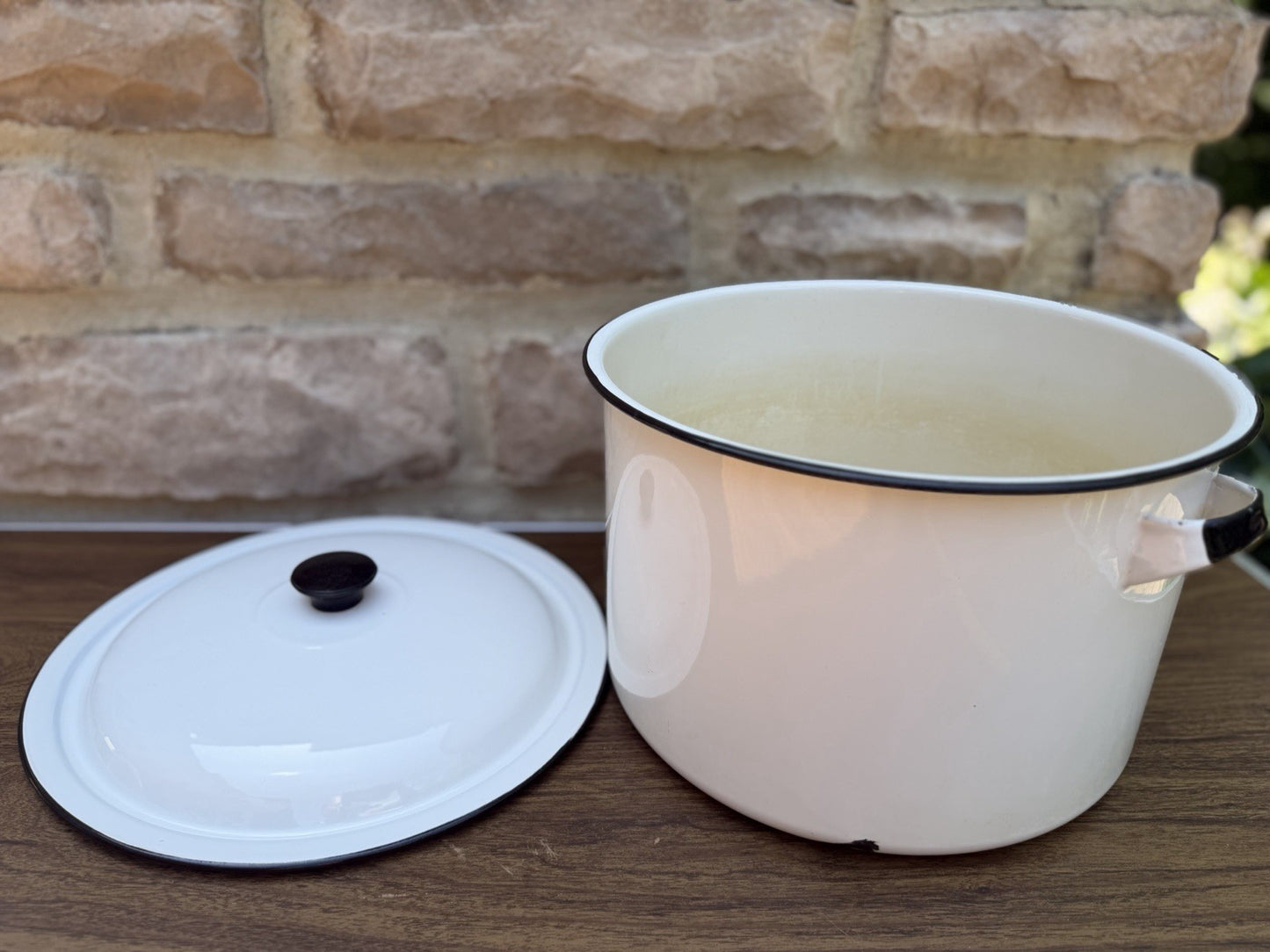 Vintage White Enamelware Nesting Saucepan Pot Cookware Farmhouse Kitchen Lot