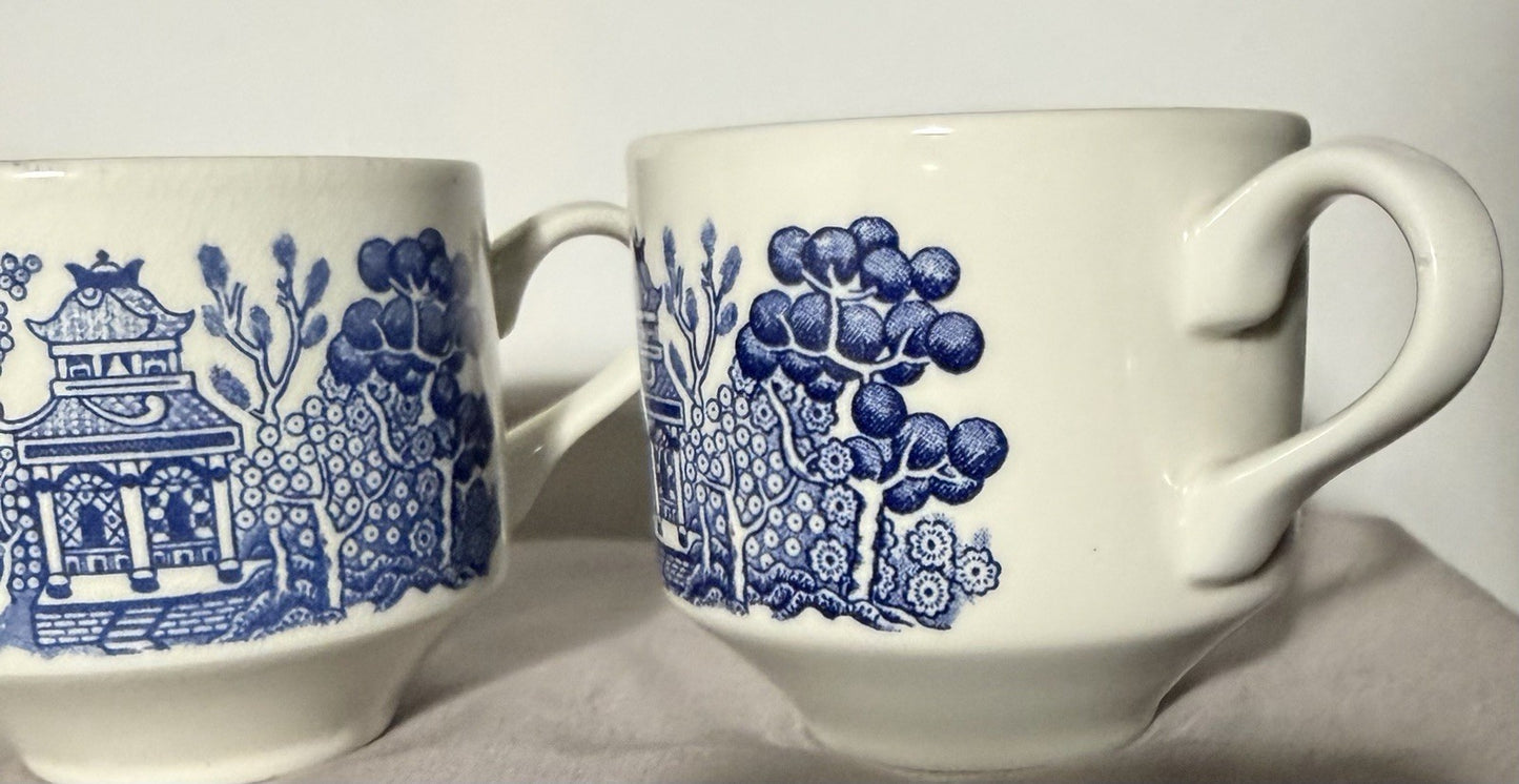 Vintage Churchill Blue Willow Tea Coffee Cups Set of 3 Footed England
