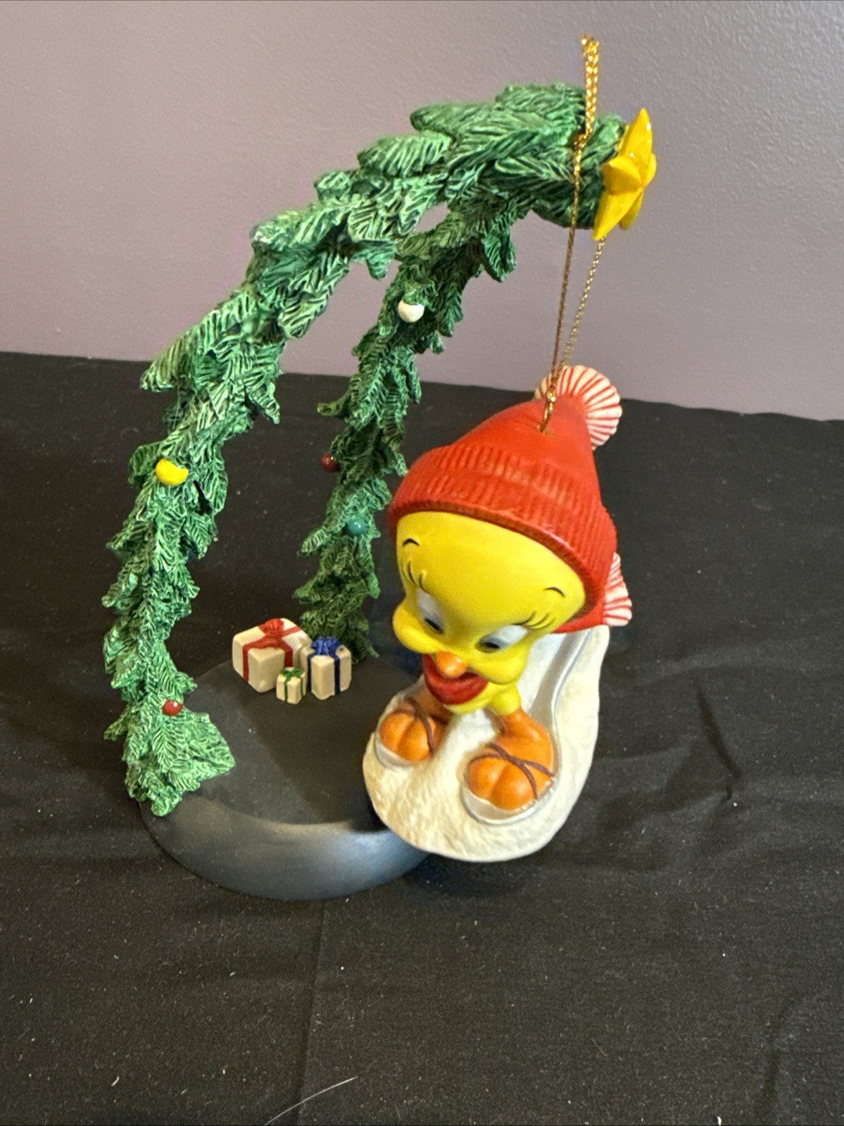 Goebel Tweety Snowbird Figurine 1998 Looney Tunes WB LT018 7"