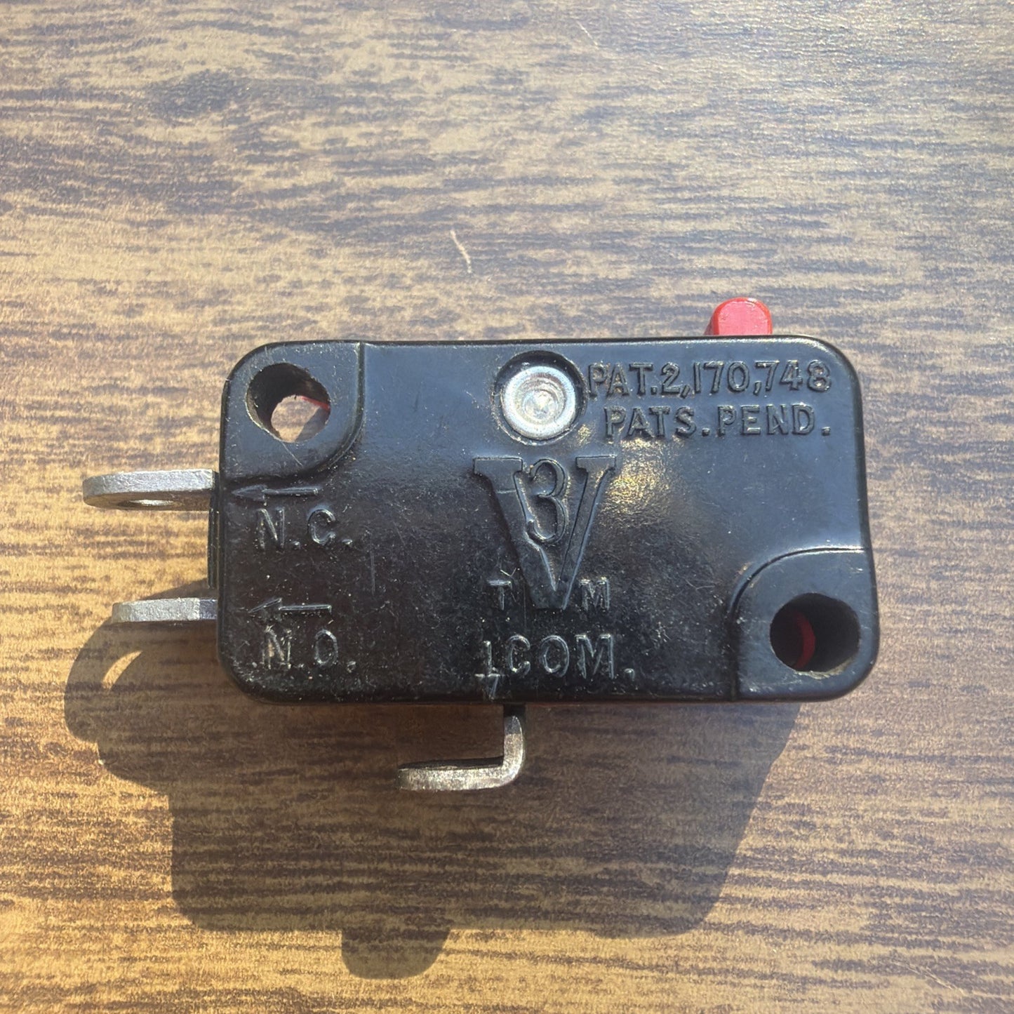 Lot Of 4 Micro Switches V3 444 V3 1 Industrial Electrical Parts