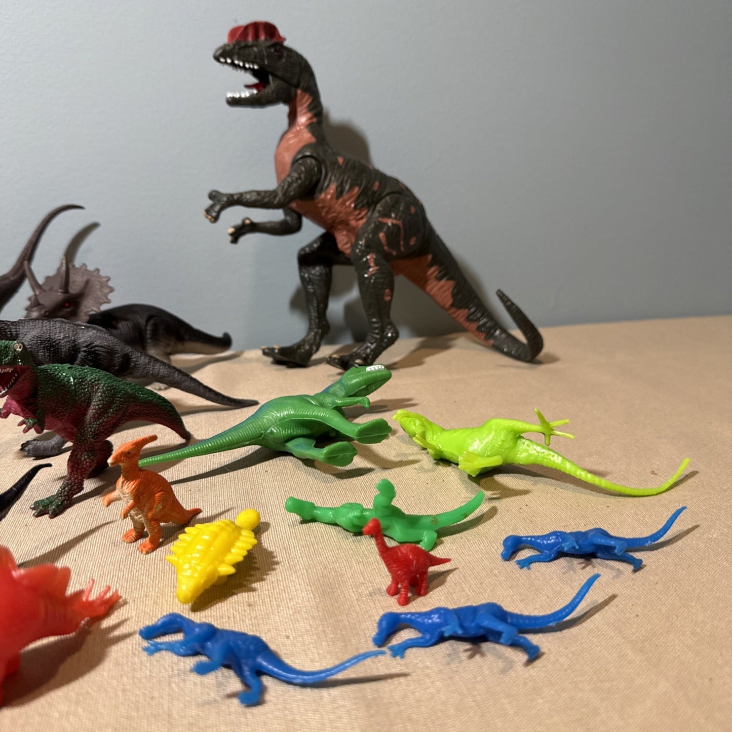 Toy Dinosaur Figure Lot 39 Vintage Modern Mixed Sizes Plastic Animals