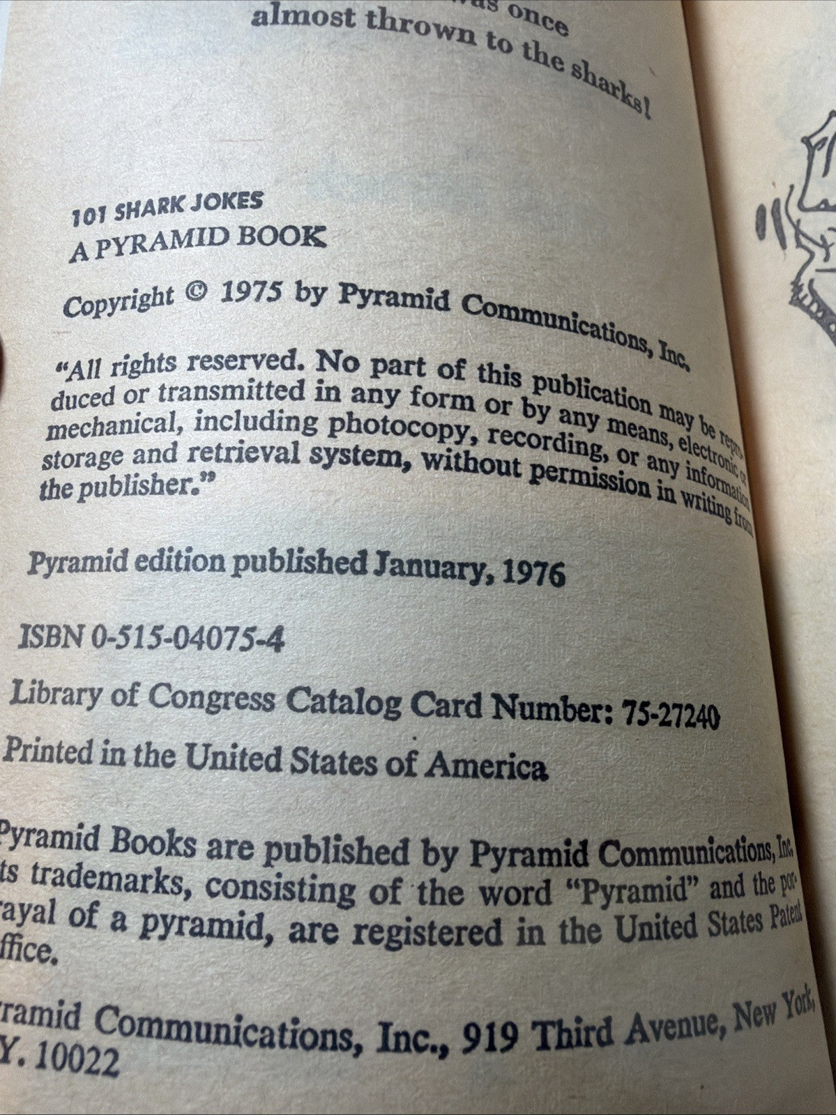101 Shark Jokes Phil Hirsch 1976 Pyramid Paperback Vintage Humor Joke Book