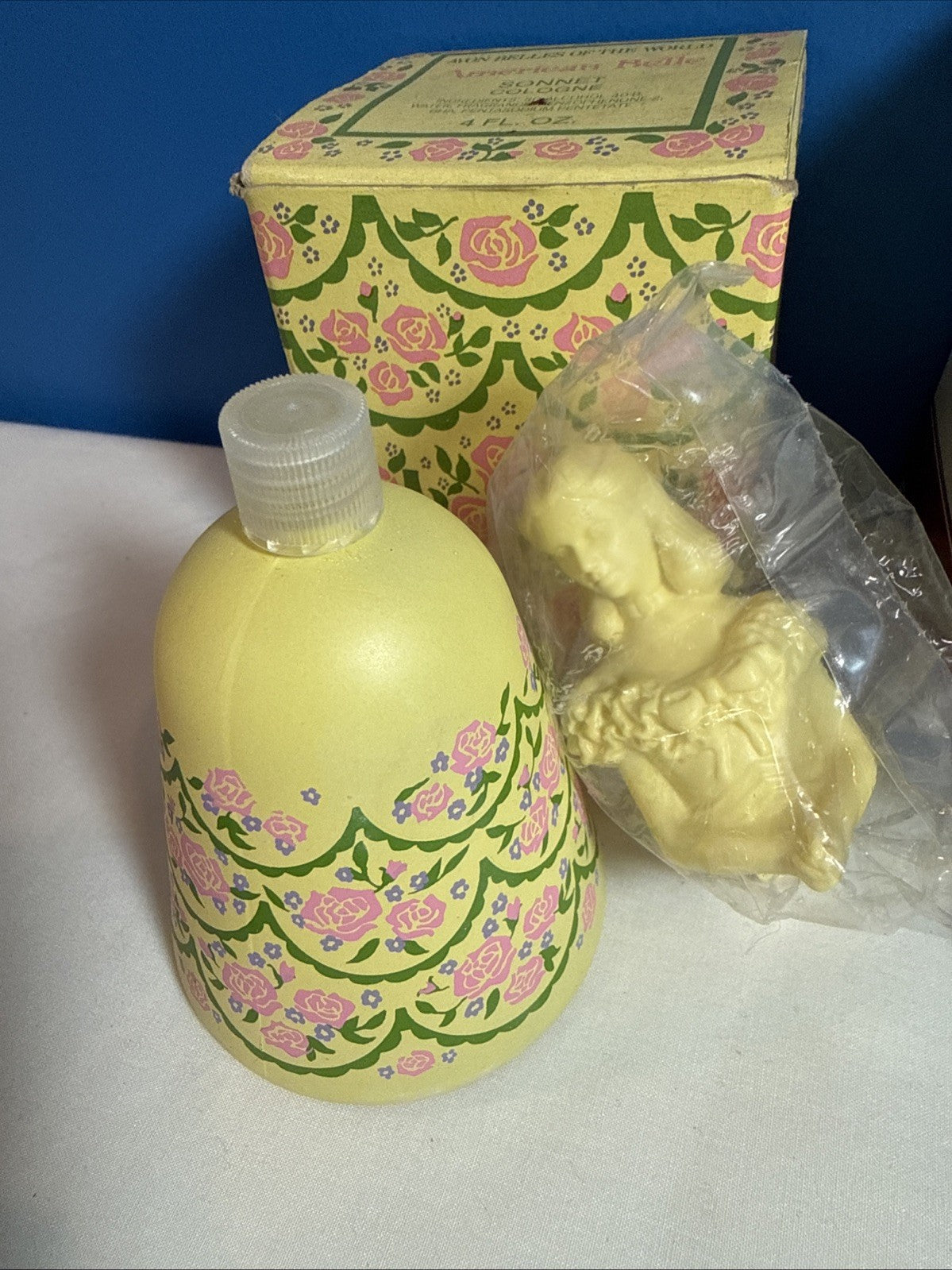 Vintage Fragrance Cologne Lot of 8 Avon Decanters Cape Cod Caribe Parfums