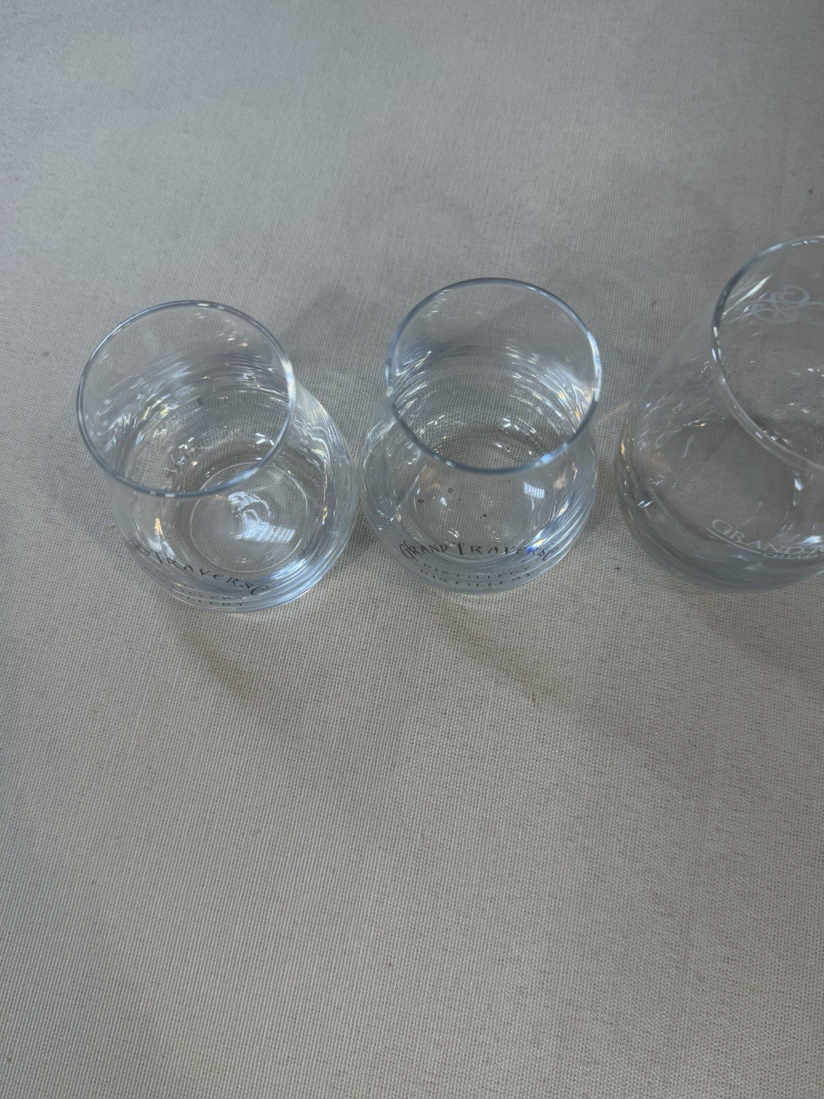 Grand Traverse Debonne GRV Etched Stemless Wine Glasses Lot 4 Tasting Tumblers