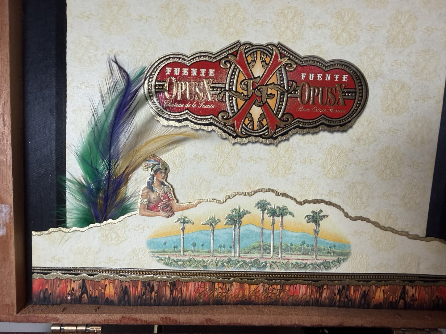 Arturo Fuente OpusX Chateau Rare Estate Reserve Wood Cigar Box Briefcase Handle
