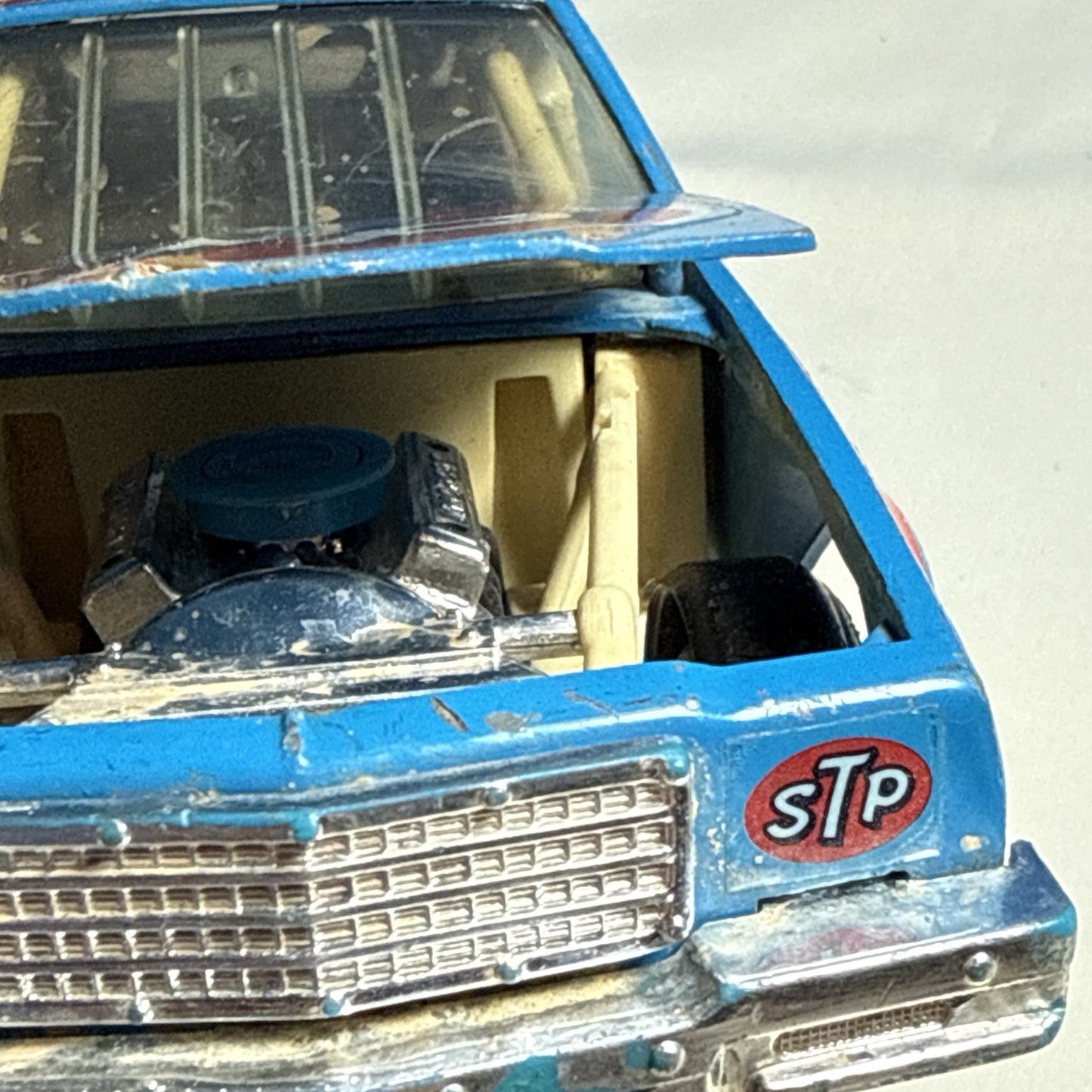 Vintage Ertl Richard Petty STP 43 1980 Chevrolet Caprice 1/24 NASCAR Diecast Car