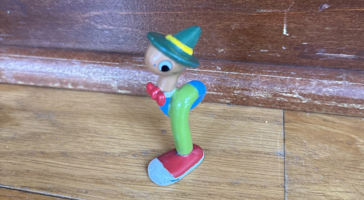 Vintage 1995 Richard Scarry Lowly Worm PVC Figure Vintage 2.5" Toy Rare