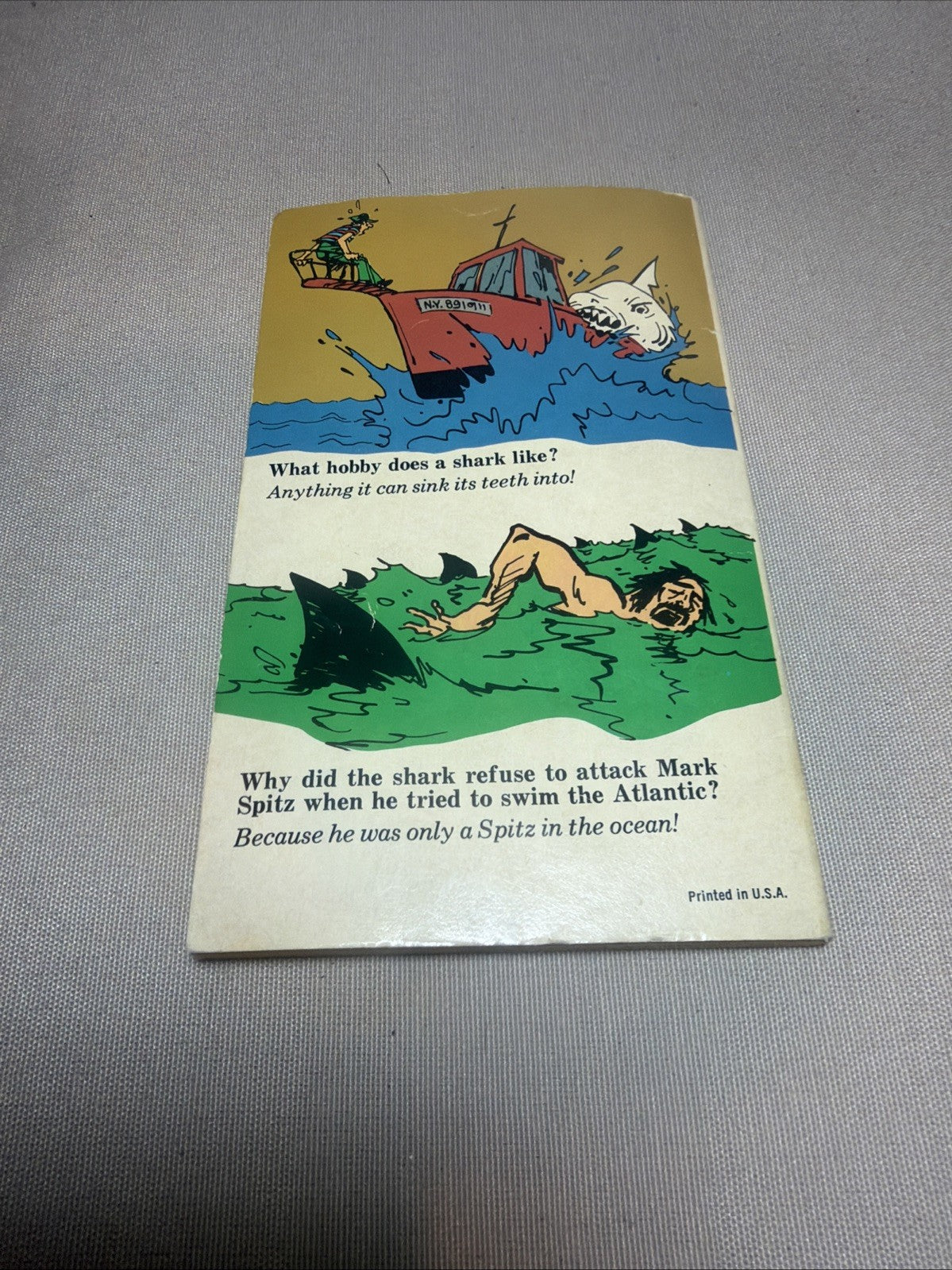 101 Shark Jokes Phil Hirsch 1976 Pyramid Paperback Vintage Humor Joke Book