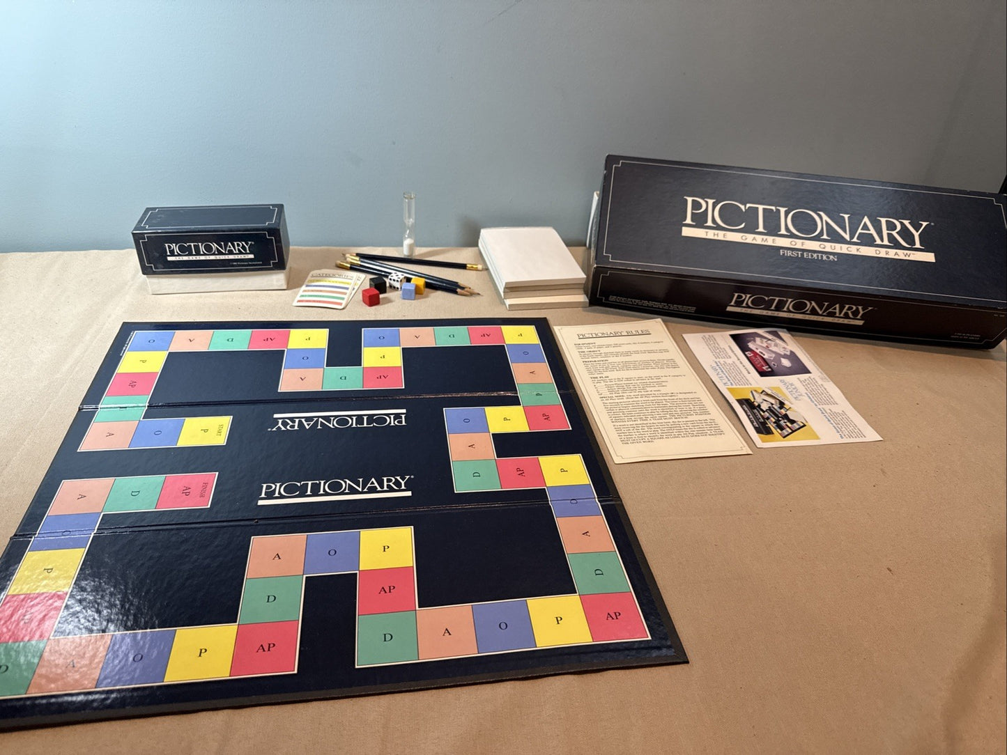 Vintage 1985 Pictionary First Edition Board Game Original Quick Draw Complete