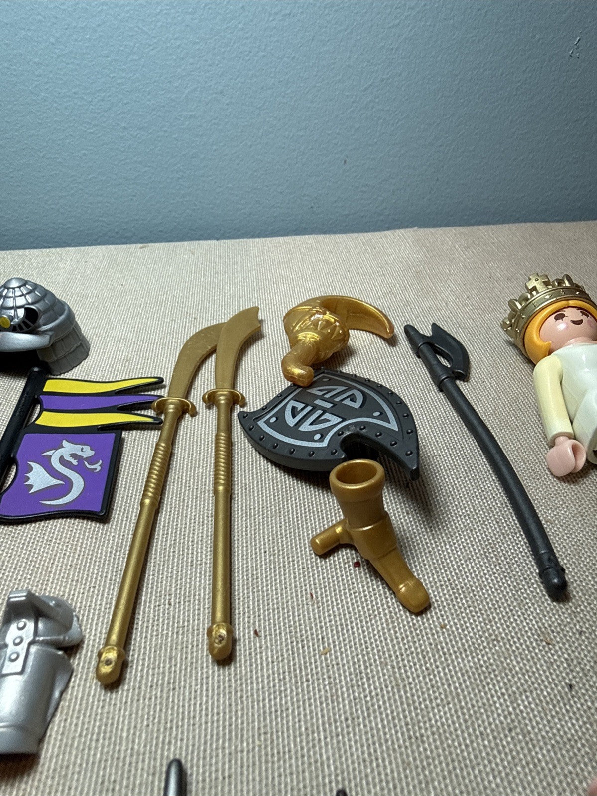 Playmobil Dragon Knight Genie Conquistatore, Queen Others With Accessories