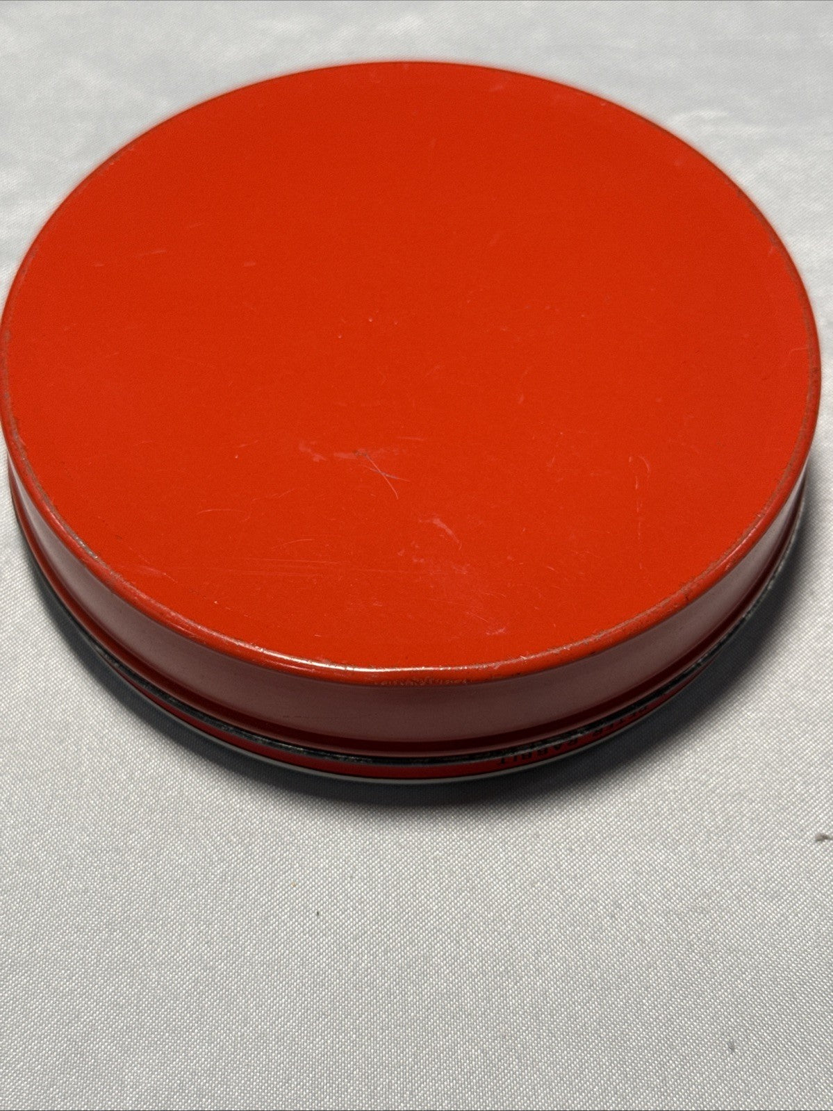 Vintage Peter Rabbit Huntley Palmer Biscuit Tin Red Round England