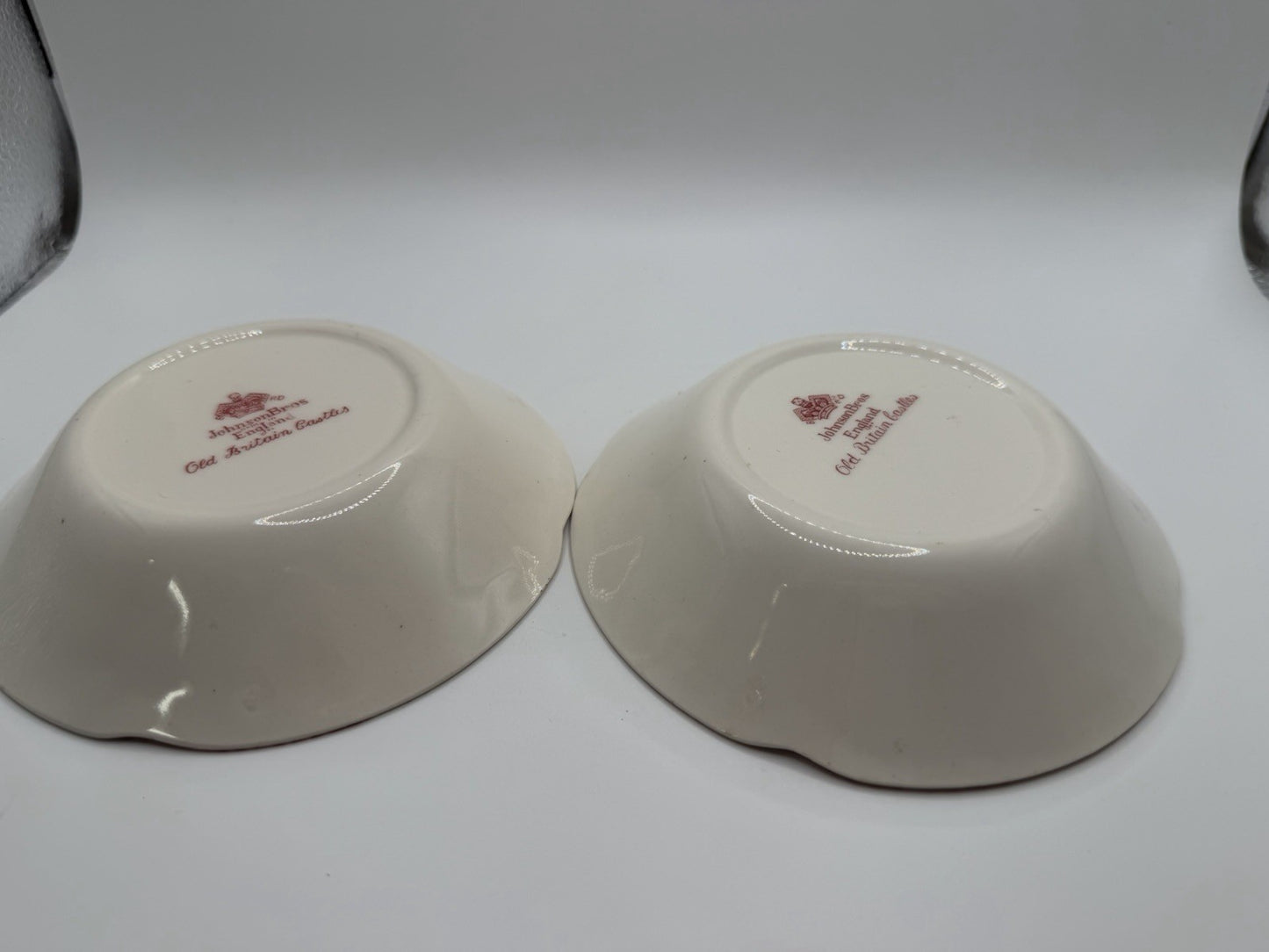Johnson Brothers Old Britain Castles Red Oval Vegetable Bowl 2 Dessert Bowls