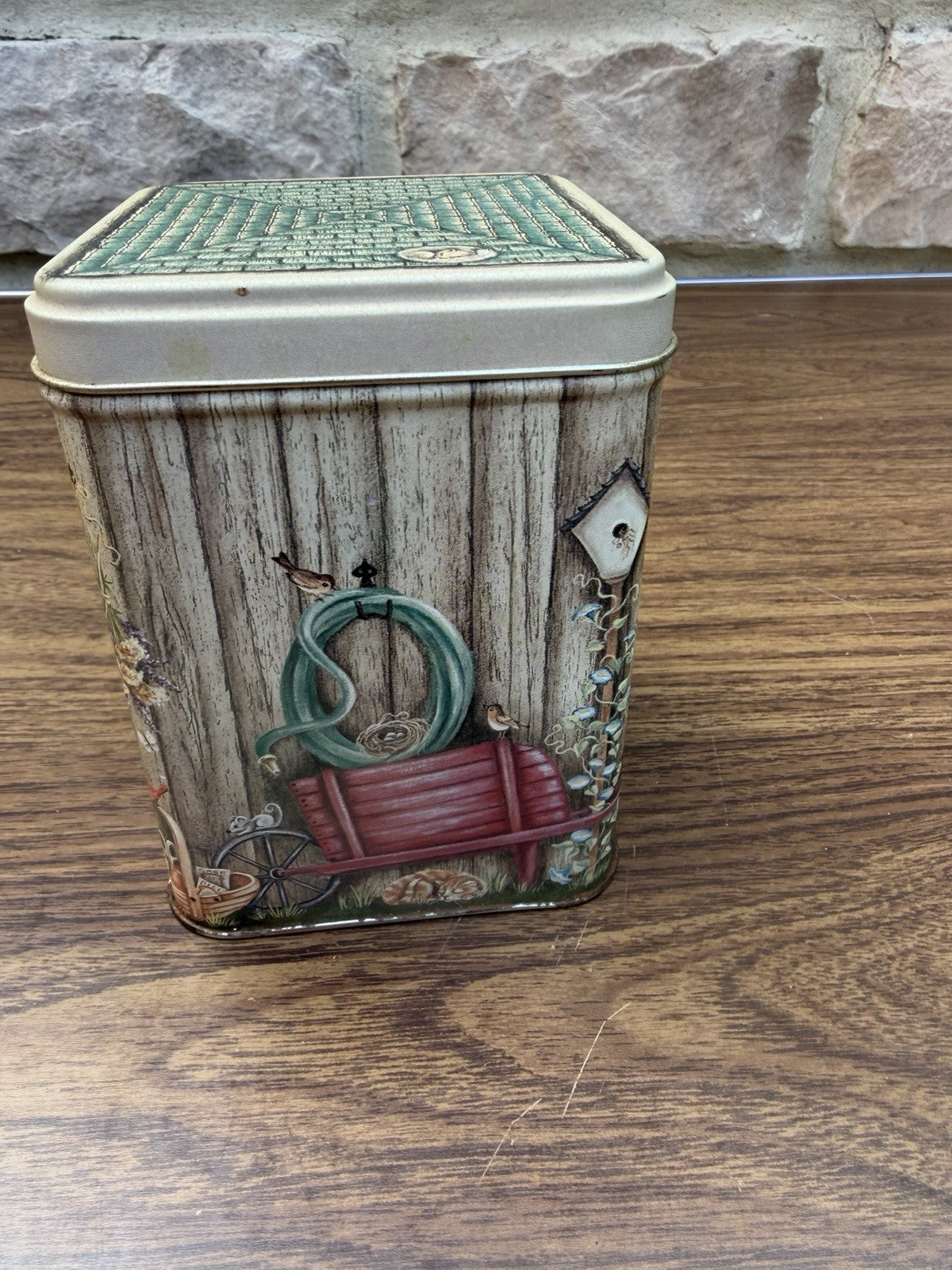 Vintage Century Resources Tin Garden Shed Beehive Rainbarrel Columbus Ohio 6.5”