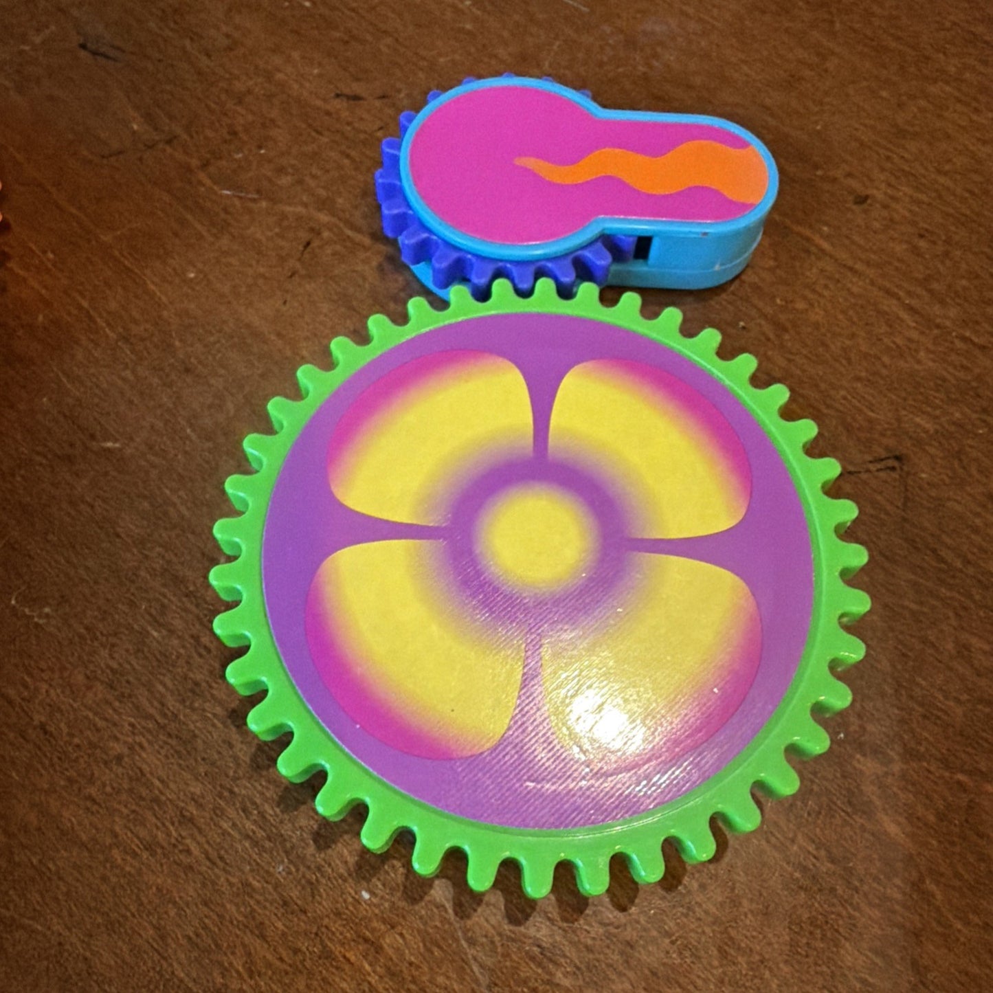 Vintage TOMY Gearation Refrigerator Magnet Set 1999 Tested Working Gears