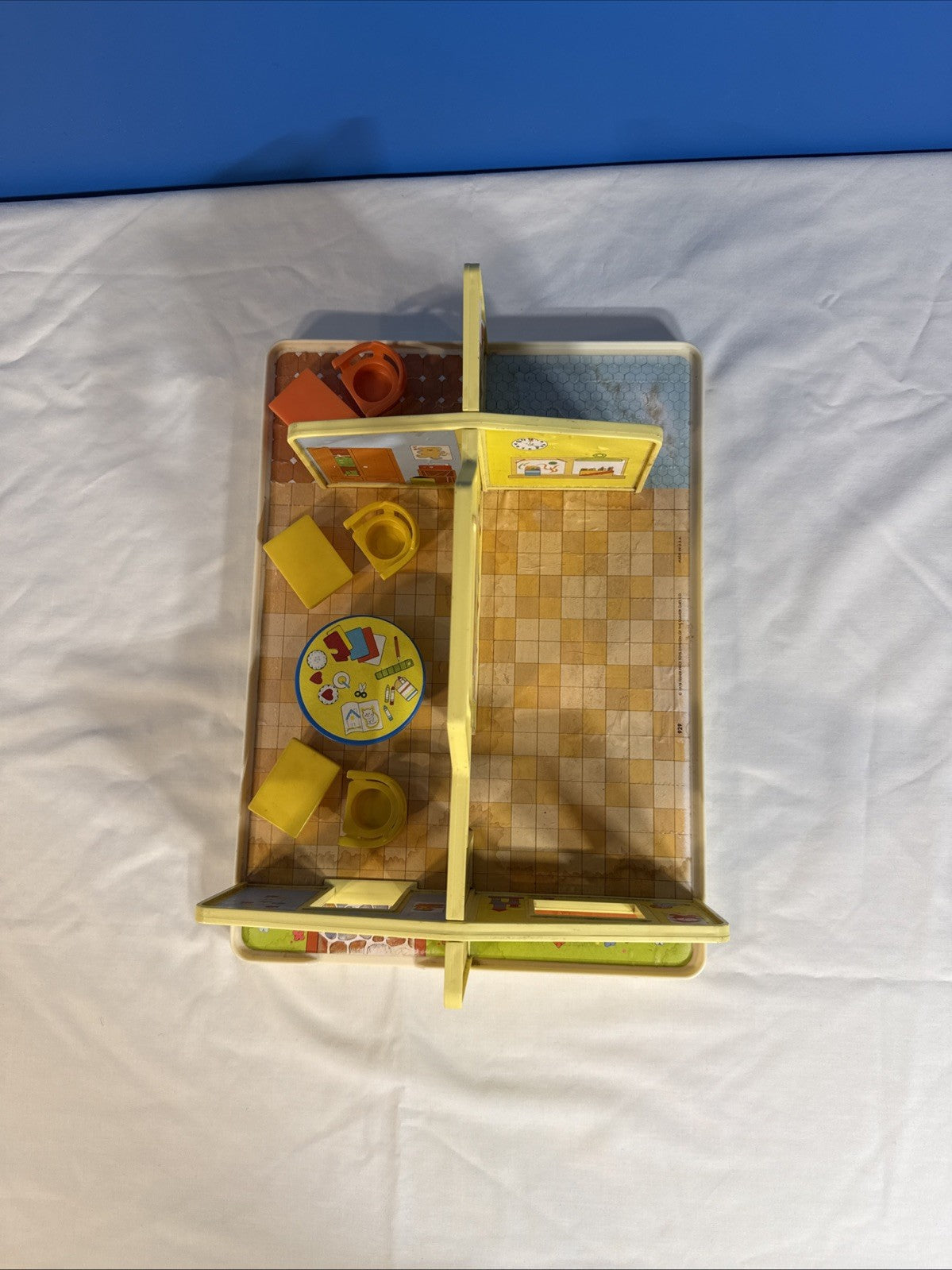 Vintage Fisher Price Little People Nursery School 929 Playset Figures No Roof
