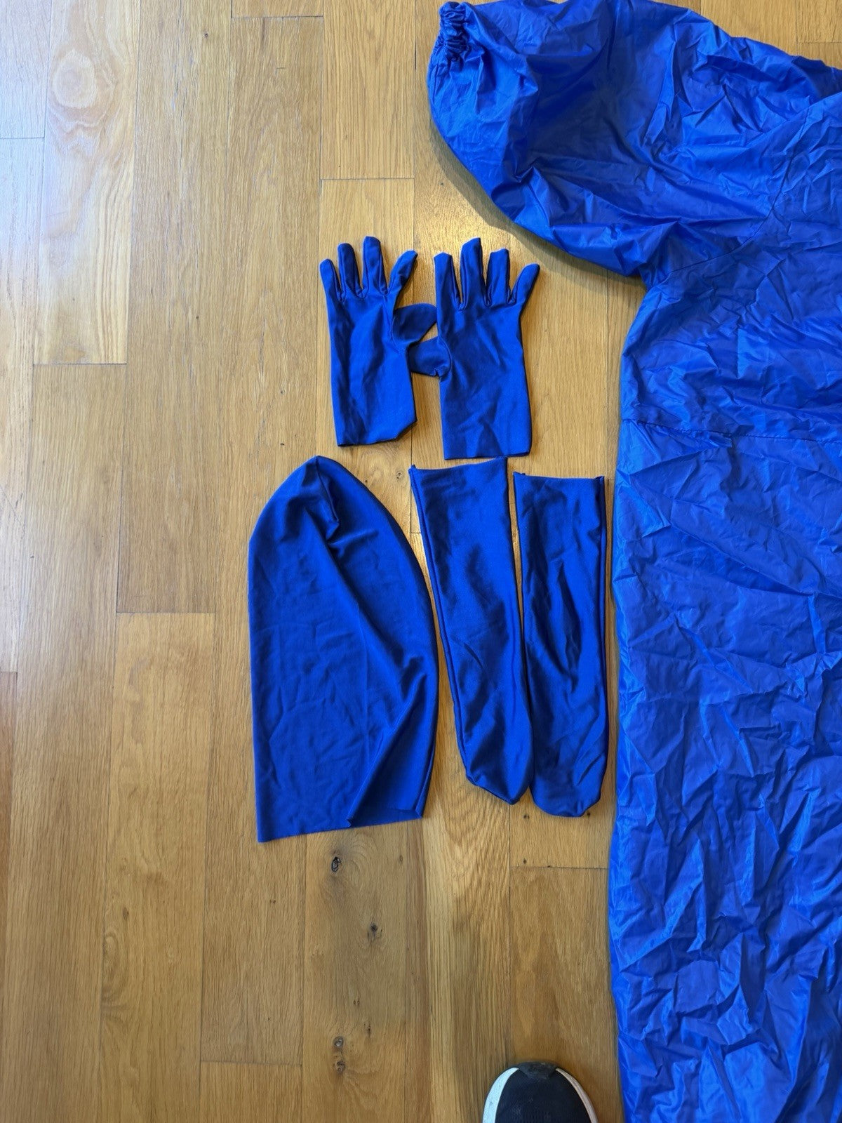 Adult Inflatable Blue Man Full Body Costume Complete with Working Fan Size S/M