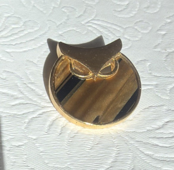 Trifari Owl Brooch Crown Trifari Signed Tiger Eye Lucite Vintage Pin 1"