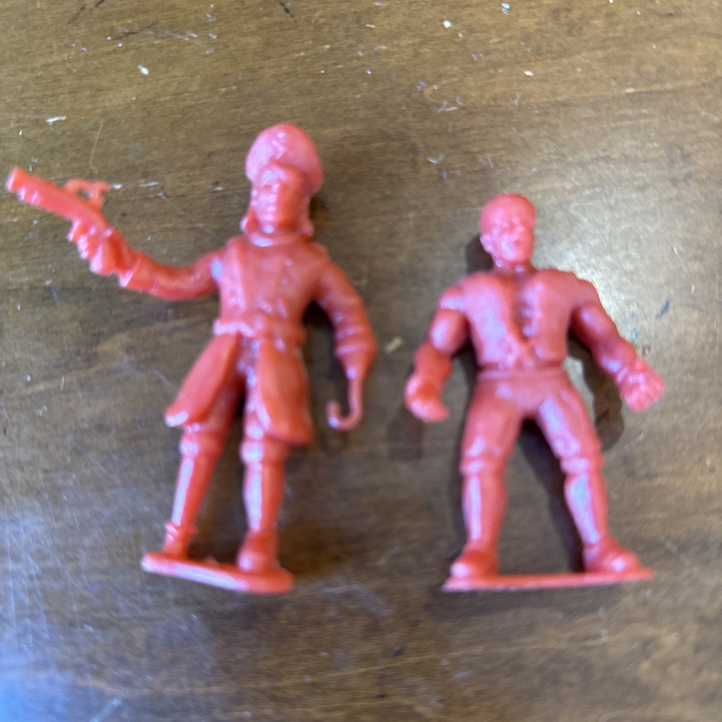 Vintage MPC Pirates Red Plastic Figures Lot of 2 Toy Soldiers