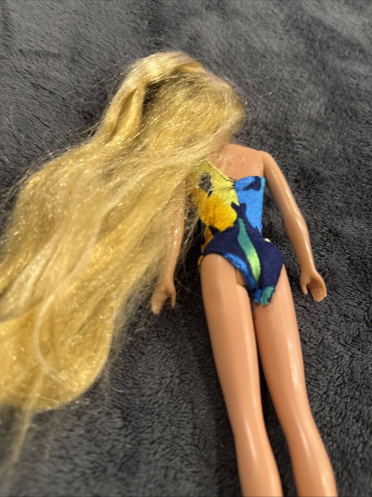 Vintage 1985 Mattel Tropical Skipper Barbie Doll Blonde Yellow Blue Swimsuit