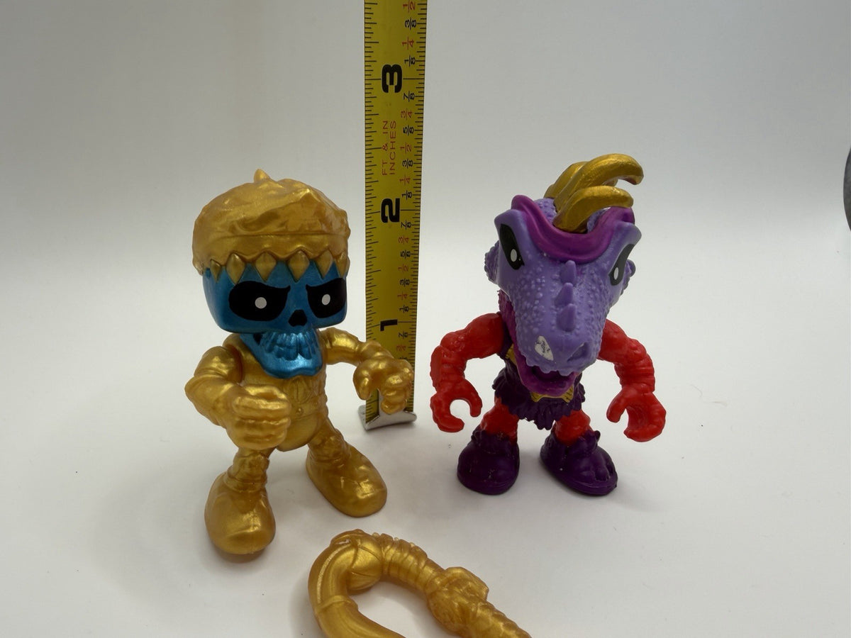 Treasure X Action Figures Gold Skull Dinosaur Monster Mini Figures Weapons Toy