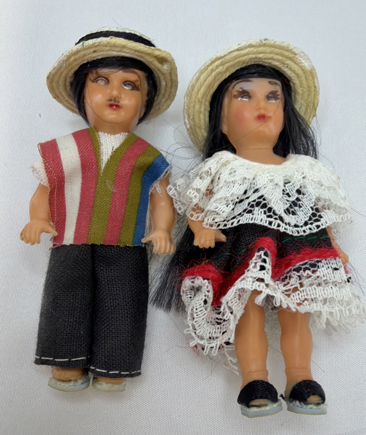 Vintage Colombian Dolls Boy Girl Souvenir Straw Hats 3.25"