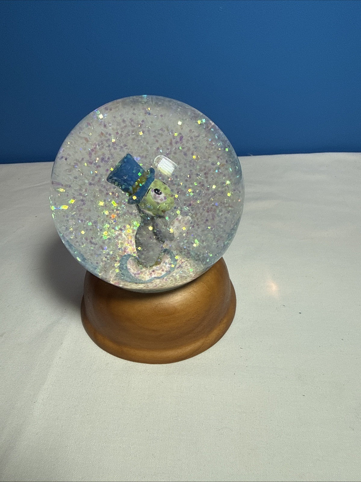 First Limited Edition Disney Crystal Snow Globe Jiminy Cricket Pinocchio Vintage