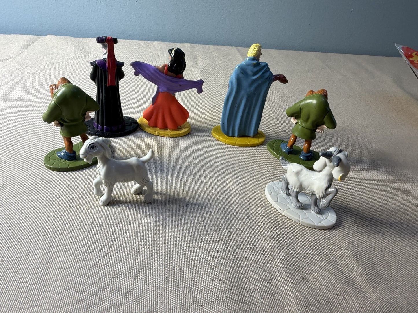 Vintage Disney Hunchback Notre Dame Comics Burger King Figures Toy Collection