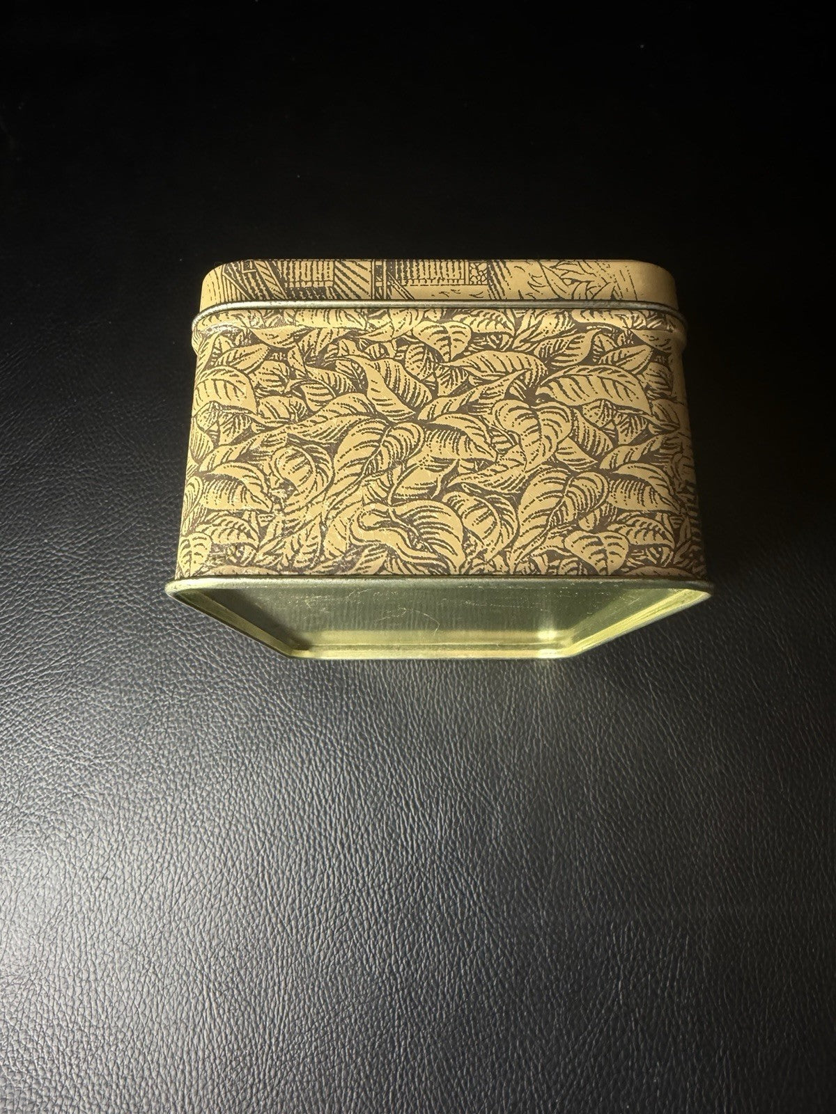 Vintage 1996 Doral Cigarettes Tobaccoville NC Collector Edition Tin RJ Reynolds