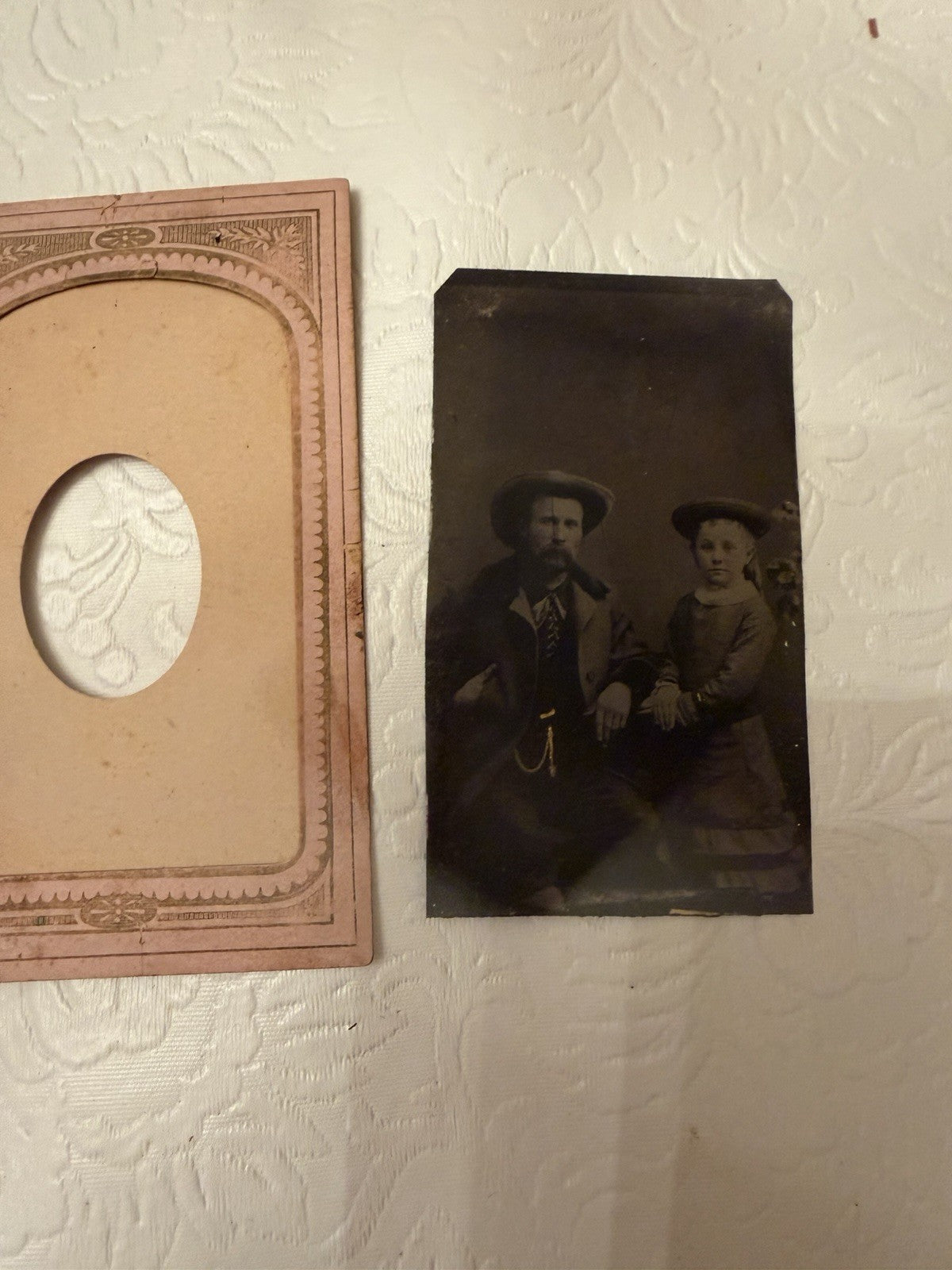 Antique Victorian Green Velvet Photo Album Cabinet Cards Tintypes Photos Ohio