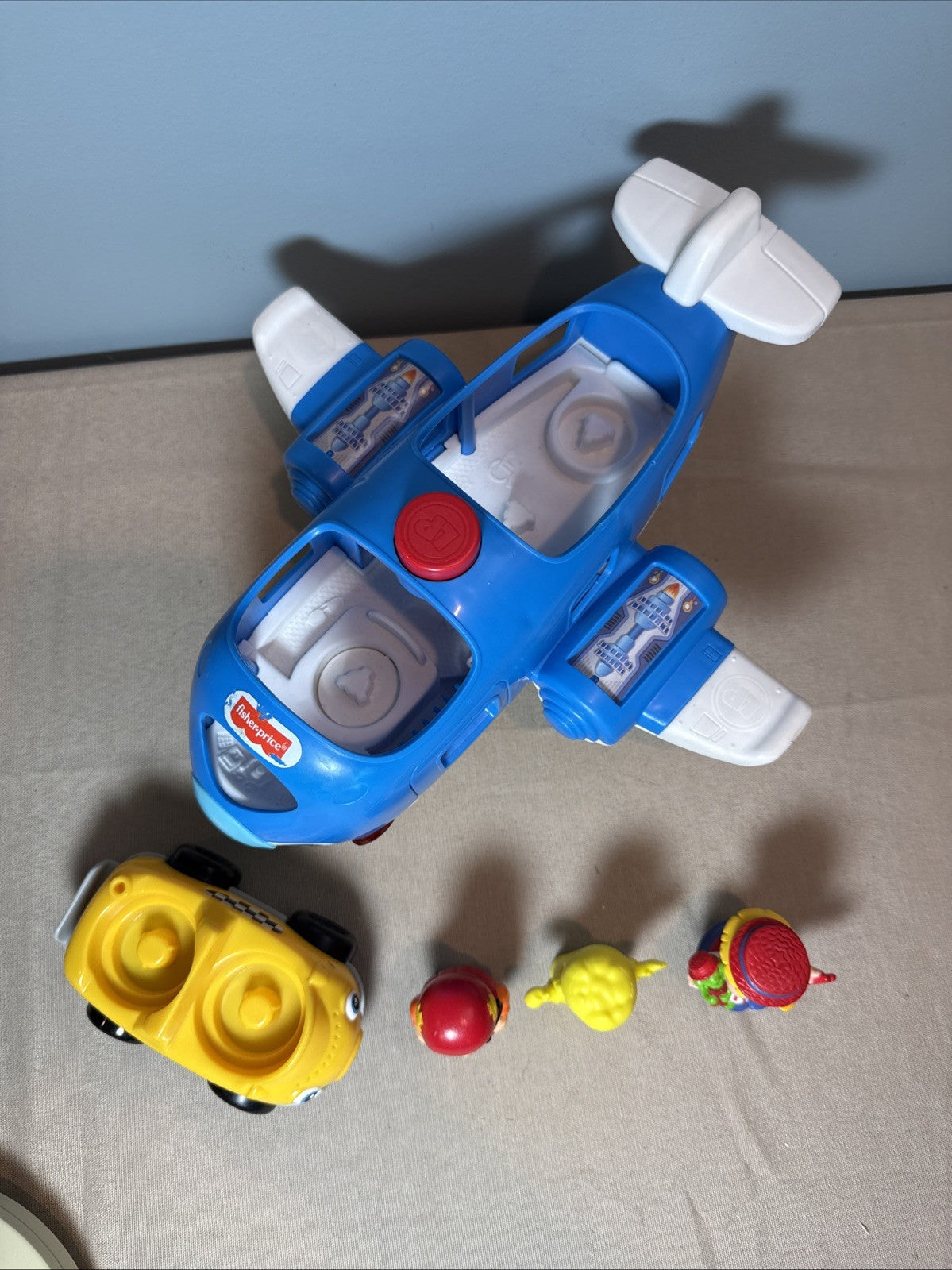 Fisher Price Little People Airplane with 3 Figures Taxi Vehicle Playset Vintage