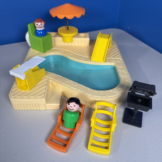 Vintage Fisher Price Little People Swimming Pool 2526 Complete Clean Playset Set