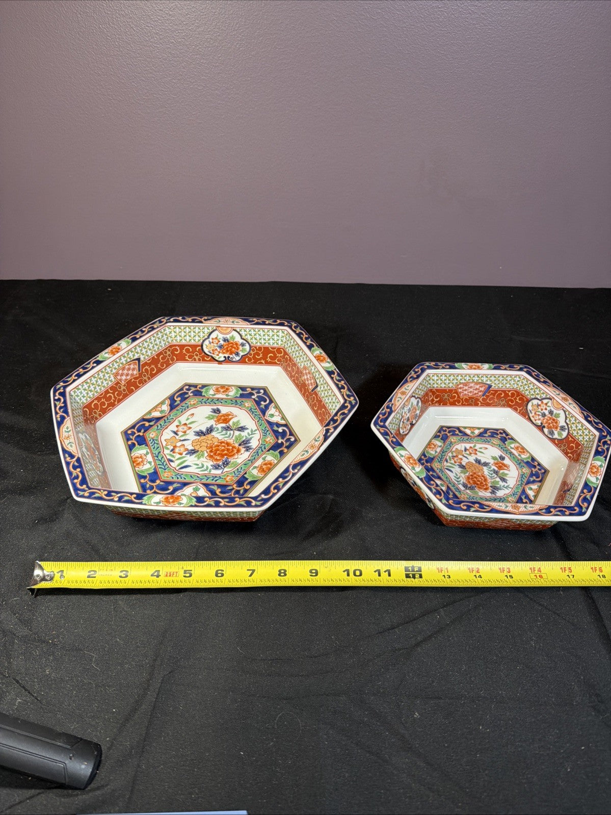 1982 Japanese Imari Porcelain Hexagonal Bowls Set 10” 8” Mann