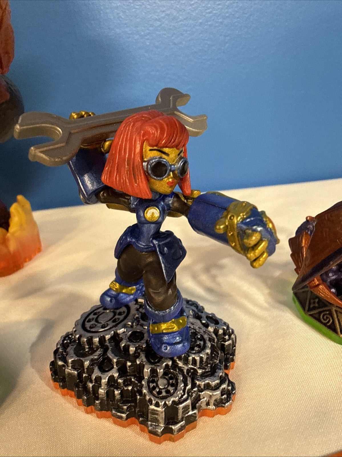 Skylanders Activision Spyros Adventure Bundle of 9 Figures w Collectable Cards