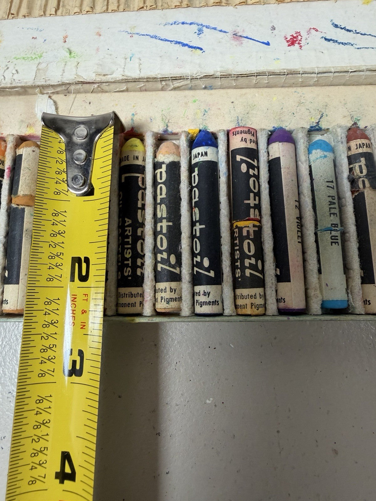 Vintage Pastol Artists Oil Pastels 24 Academy Size Sticks Permanent Pigments Box