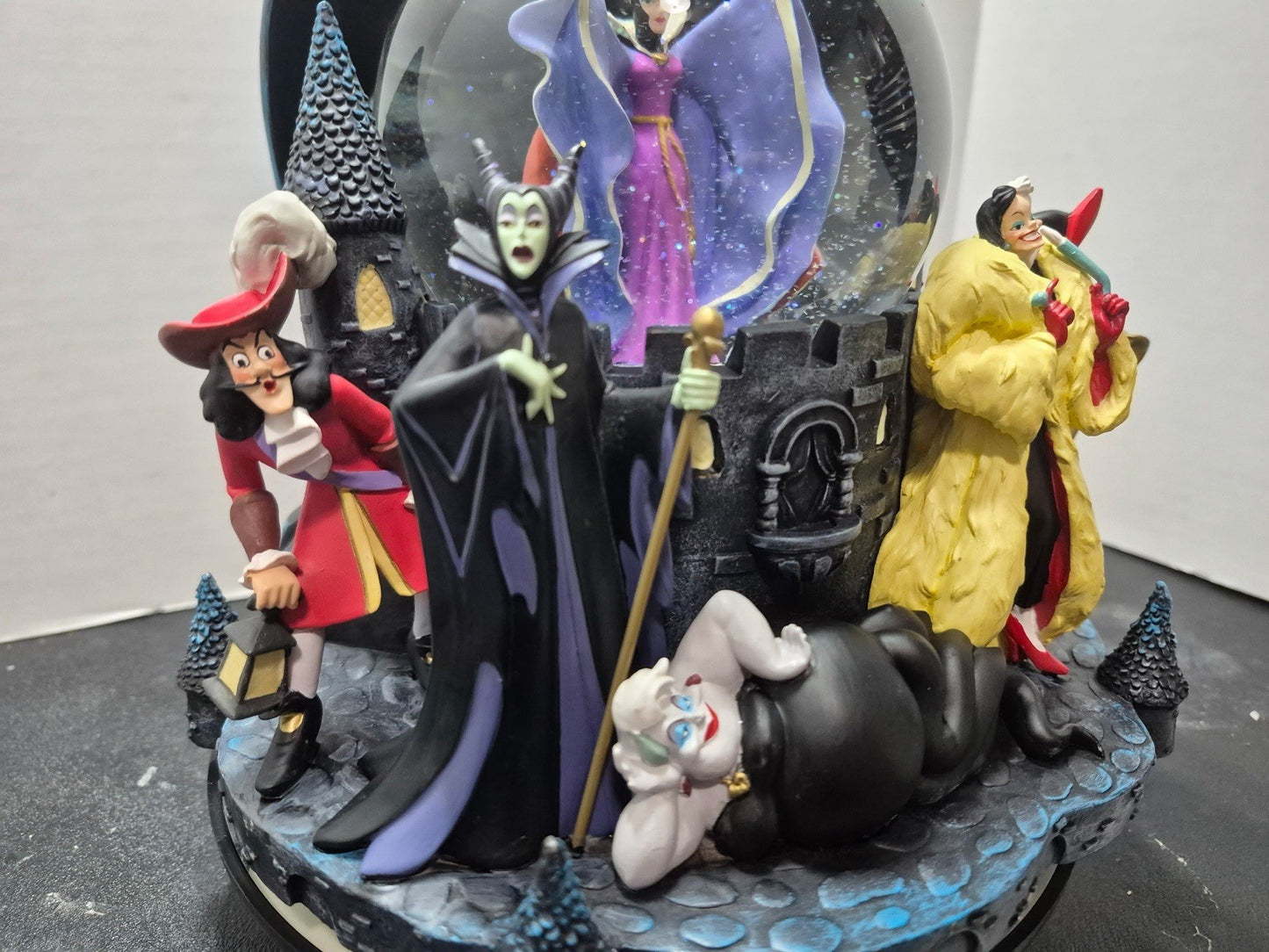 Disney Villains Snow Globe Maleficent Cruella Jafar Evil Queen Figures No Box
