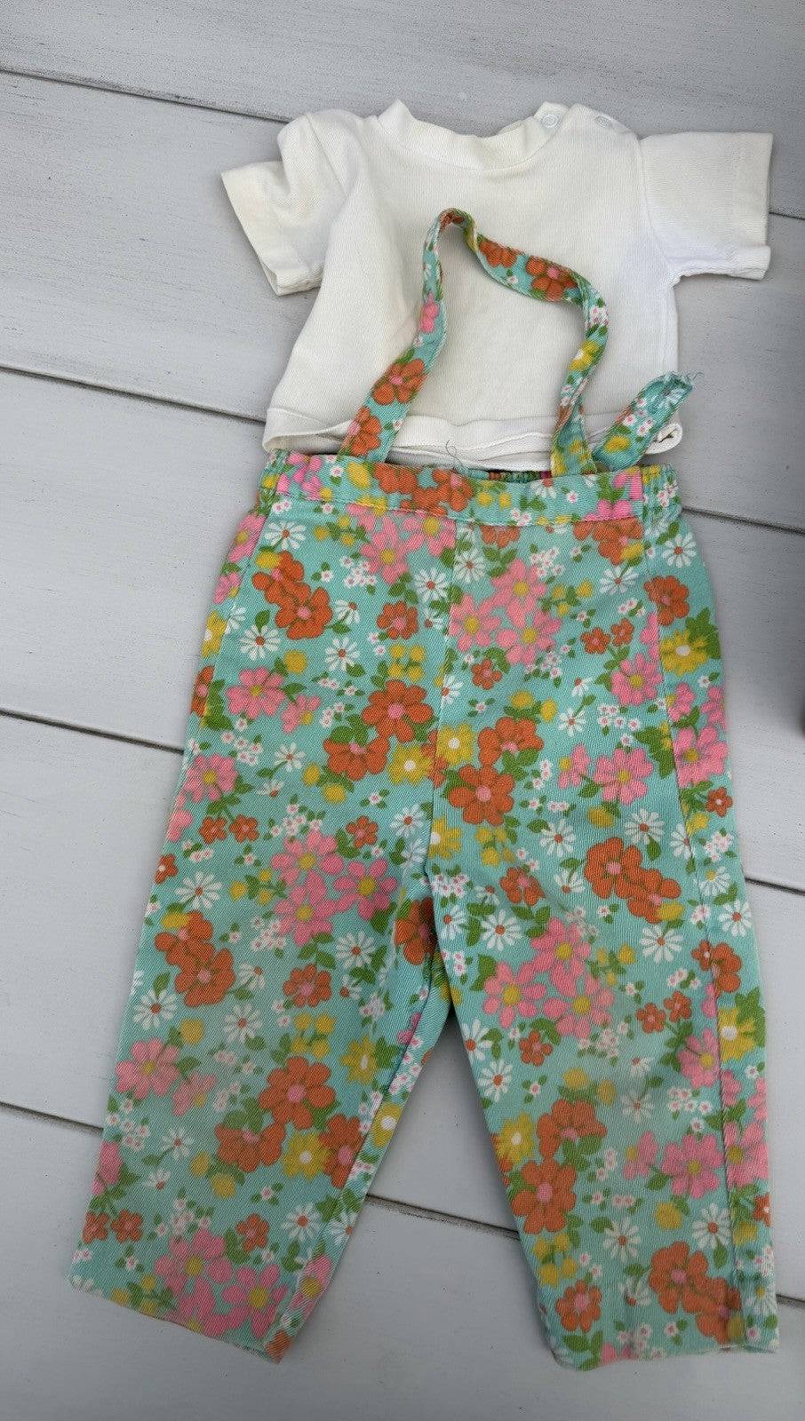 Vintage Doll Suitcase with Vintage Homemade Doll Clothes 23 Pieces