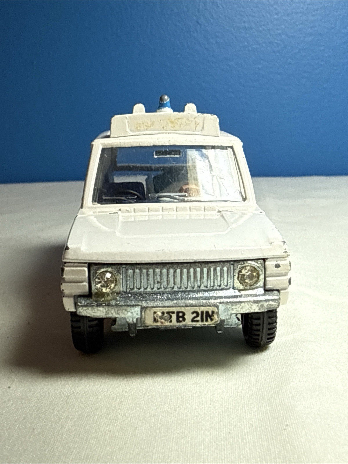 Vintage Range Rover Ambulance Dinky 268 Opening Hood Doors Hatch With Stretcher