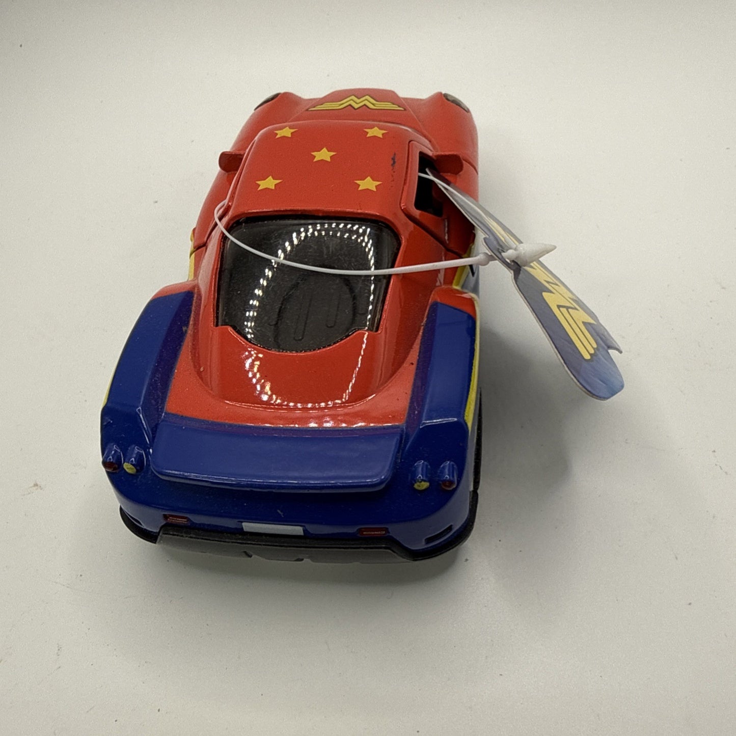 DC Comics Wonder Woman Logo Diecast Car Red Pullback Action Toy 5" New with Tags