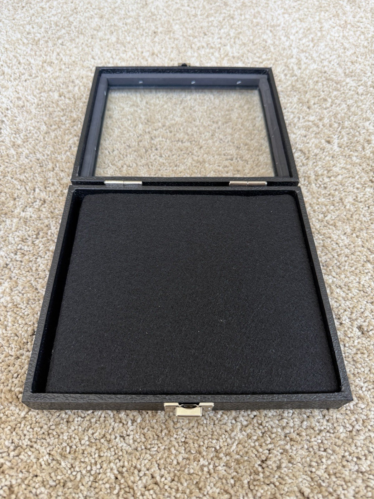 Hobbymaster Pin Collectors Compact Display Case Black Glass Lid Storage Box New