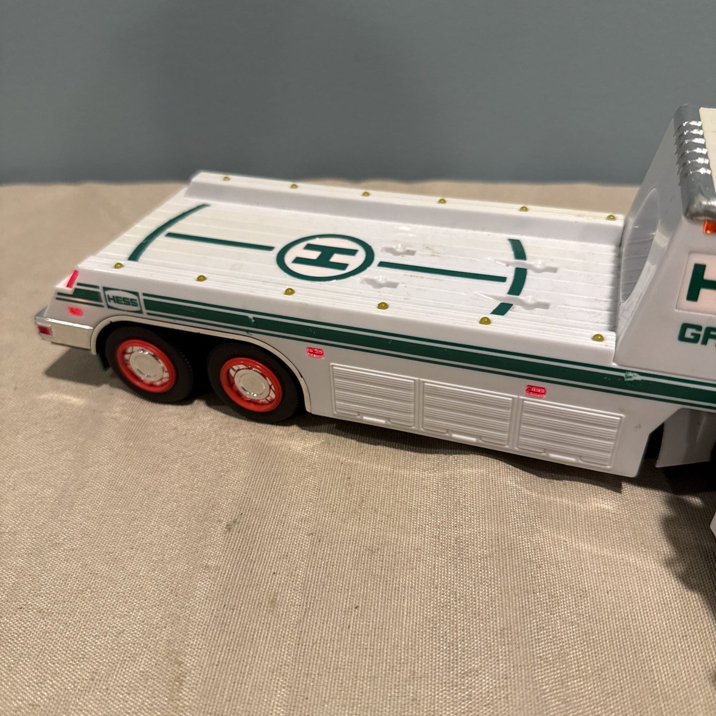 Hess Toy Truck Trailer 2006 Lights Works No Helicopter Incomplete