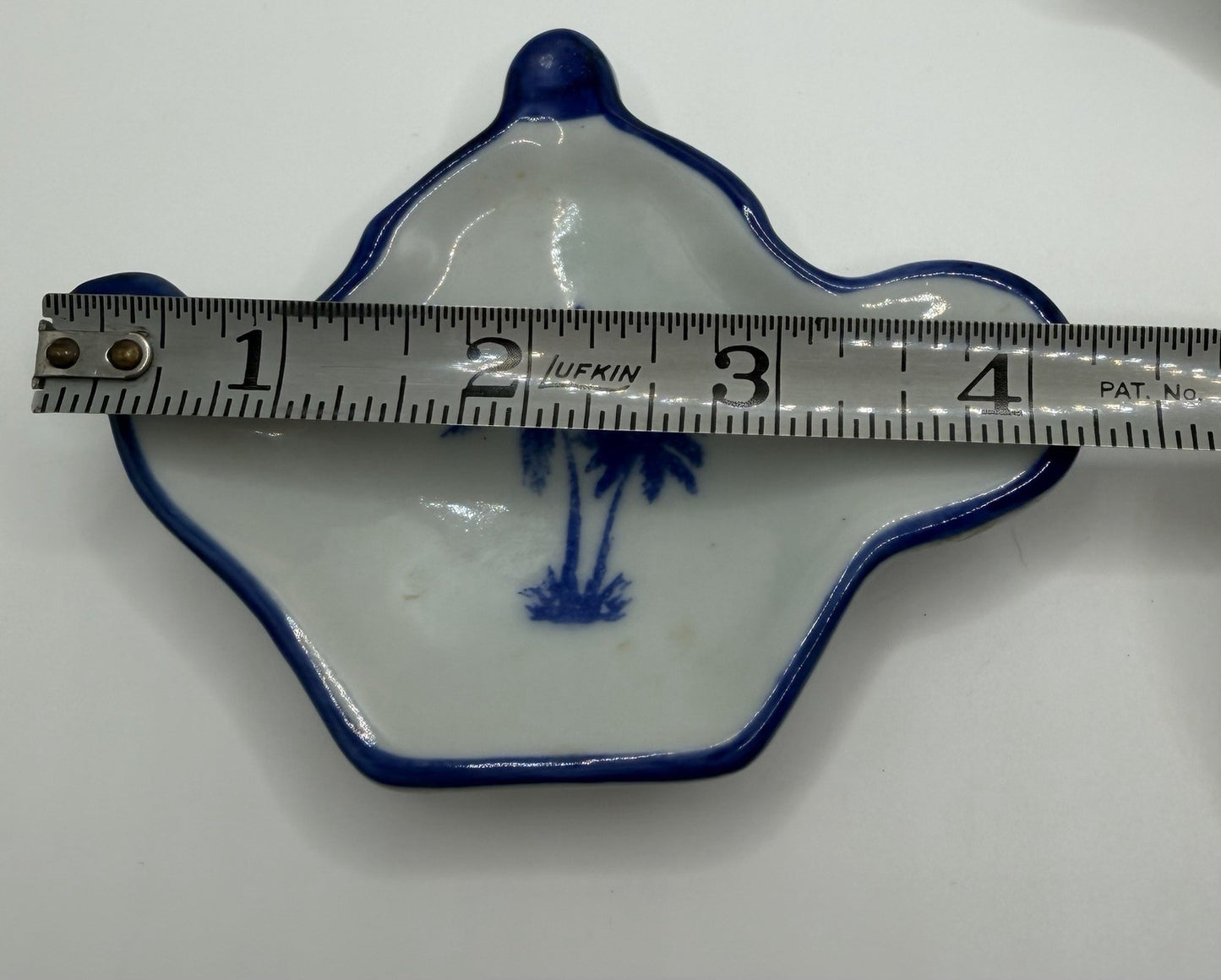 Vintage Herman Dodge Tea Bag Holder Teapot Palm Tree Olde World Blue White Set 2