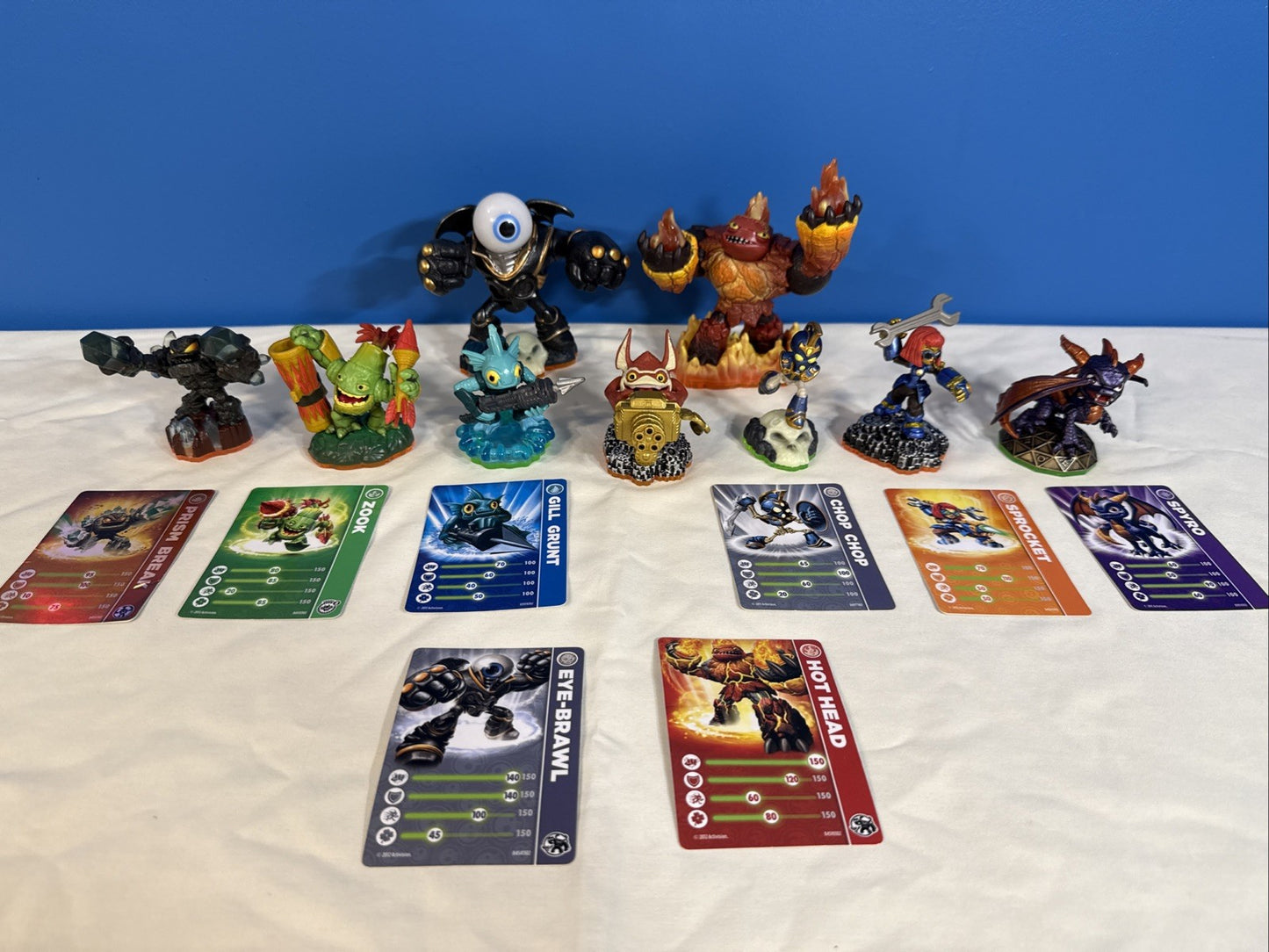 Skylanders Activision Spyros Adventure Bundle of 9 Figures w Collectable Cards