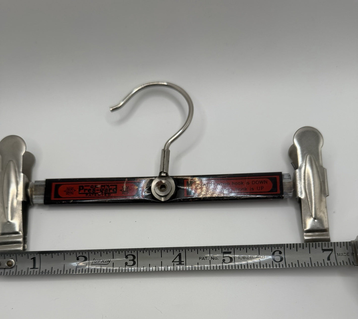 Vintage Grims Pres-Gard Adjustable Hangers Set of 2 Green Red Metal Patented
