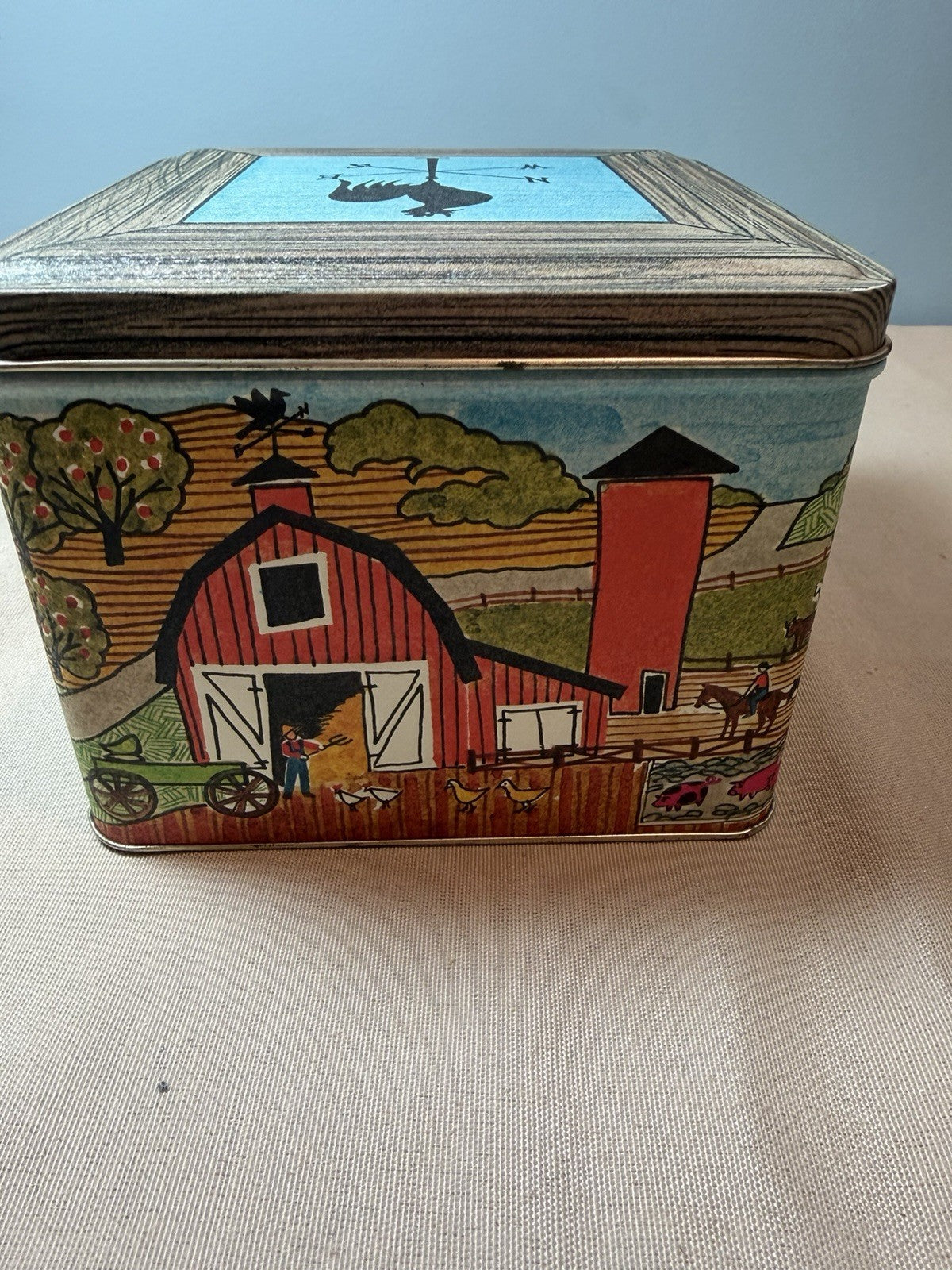 Vintage Morley Candy Makers Collectors Square Tin Detroit Michigan Candy Box