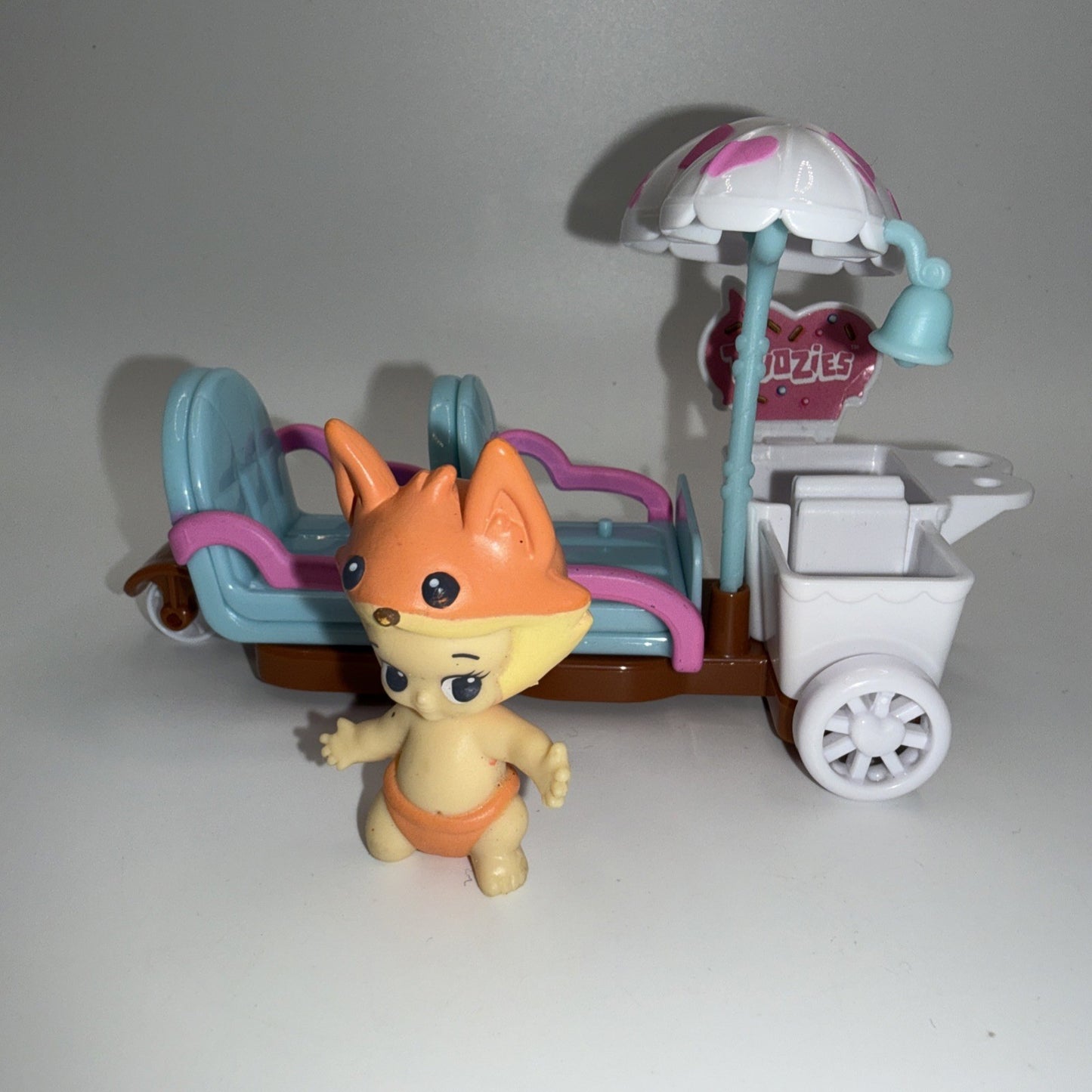 Moose Twozies Two Cool Ice Cream Cart Box Babies Fox Costumes Figure Incomplete