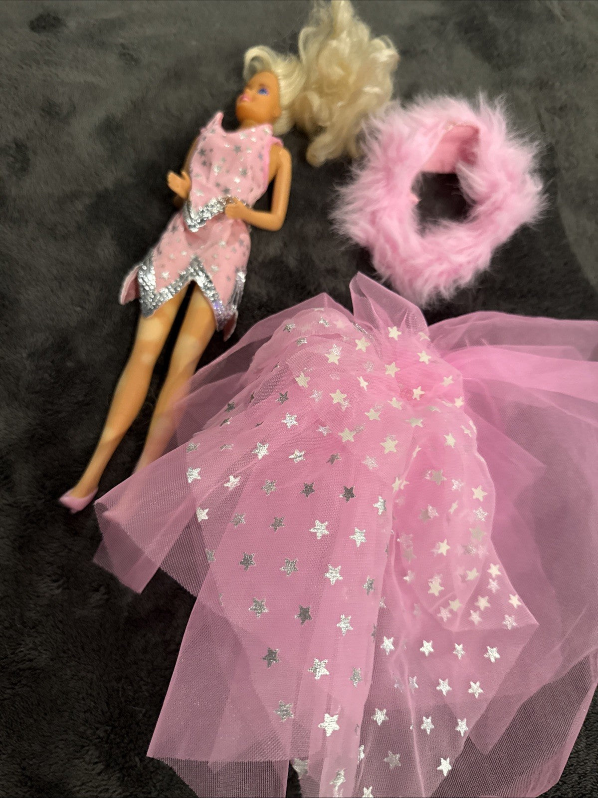 Vintage 1988 Mattel Super Star Barbie Doll Pink Star Gown Faux Fur Stole Shoes