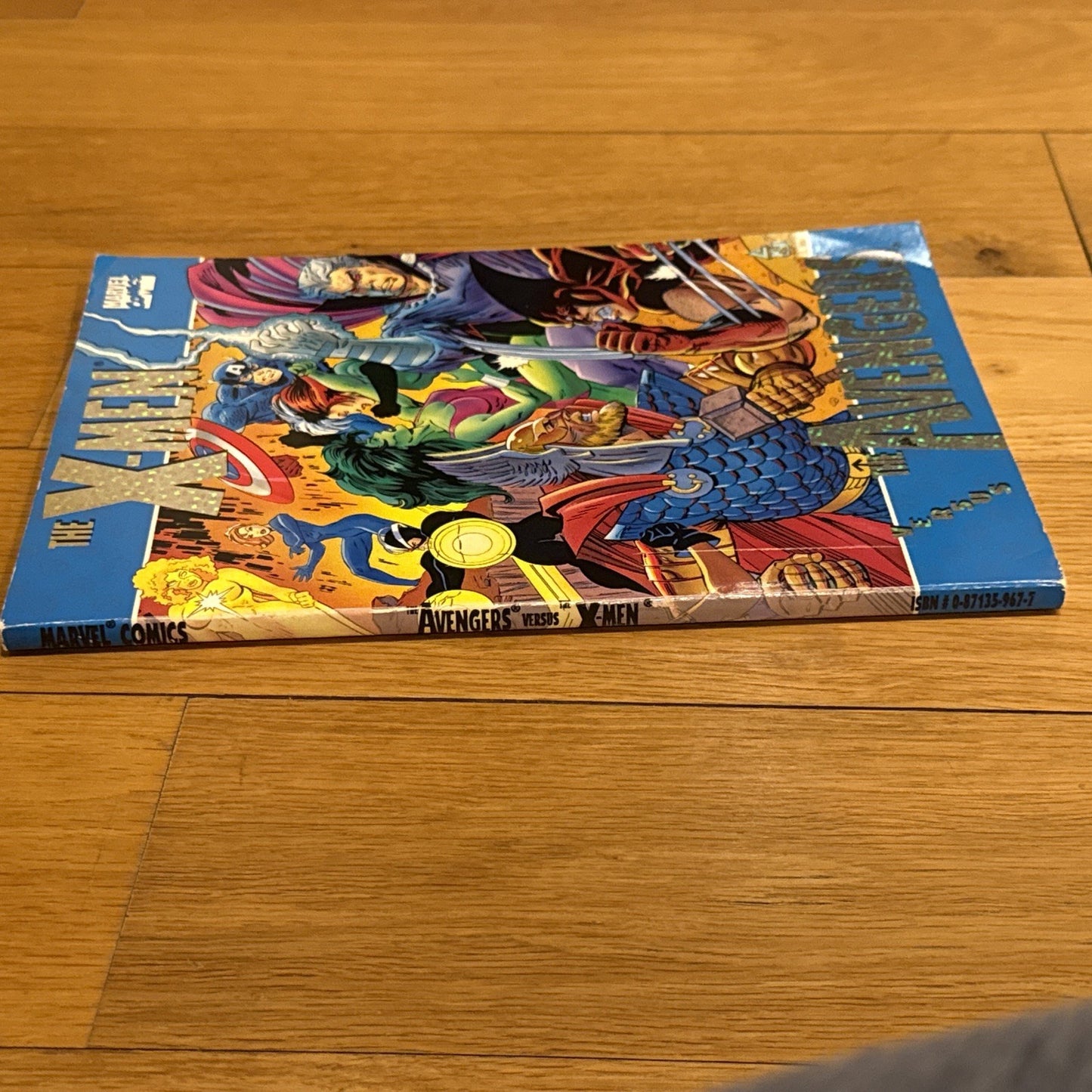 X Men vs The Avengers 1993 Marvel 1st Printing Prism Cover Graphic Novel